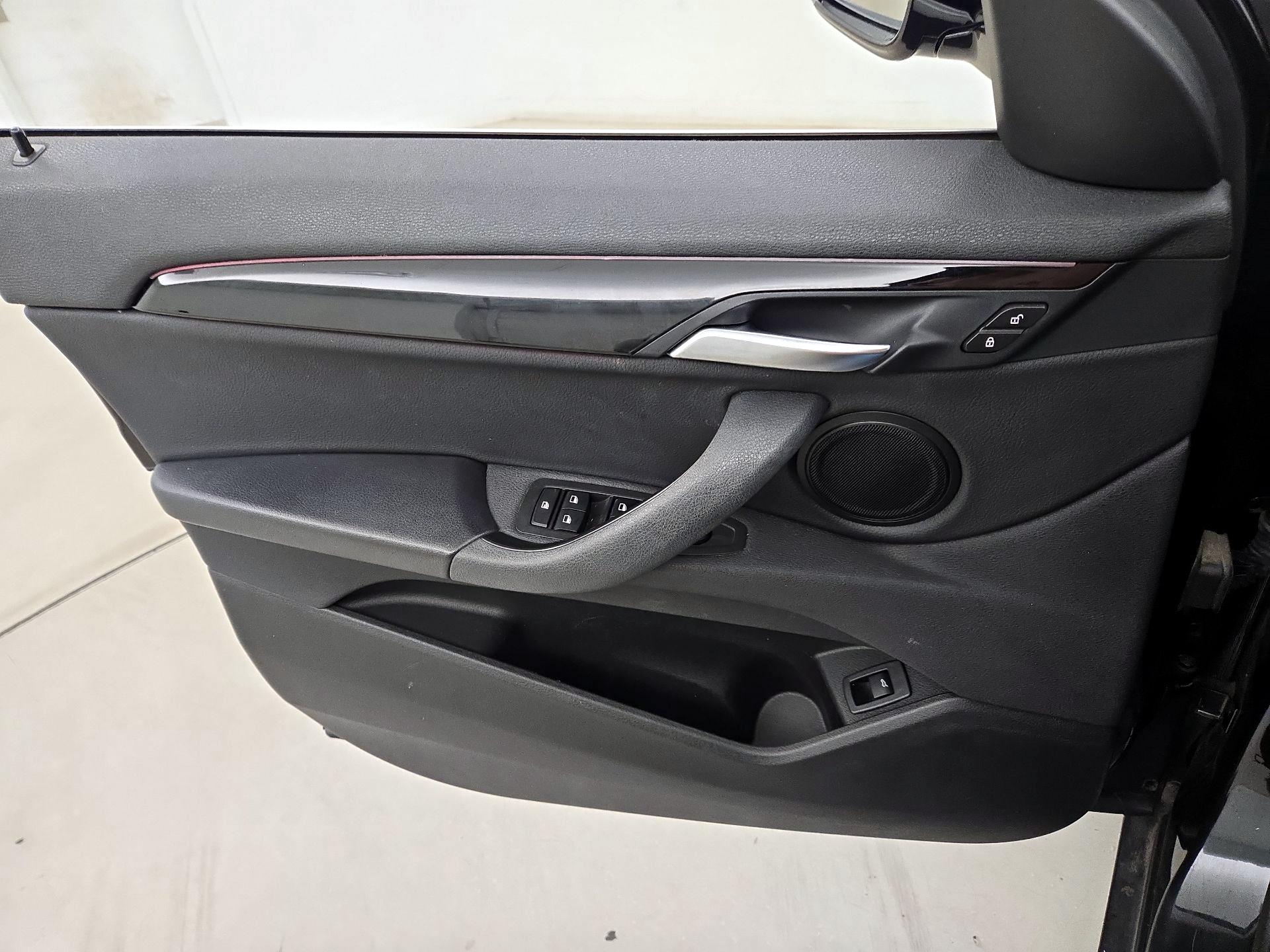 Thumbnail: 2018 BMW X2 - 12