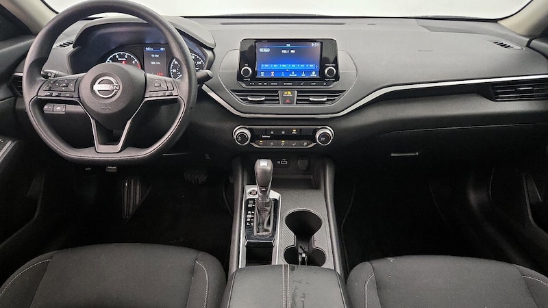 2024 Nissan Altima S 9