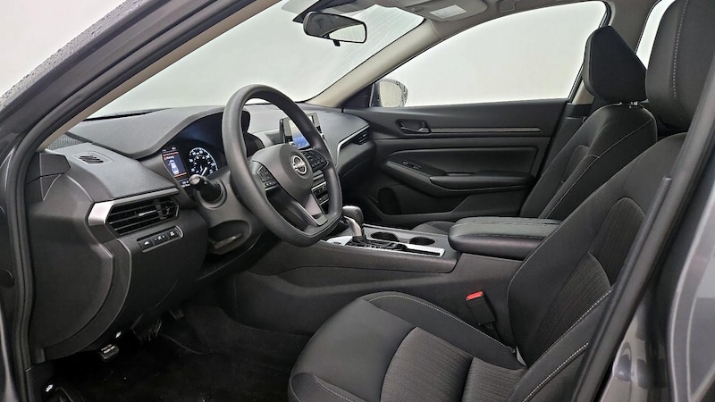 2024 Nissan Altima S 11