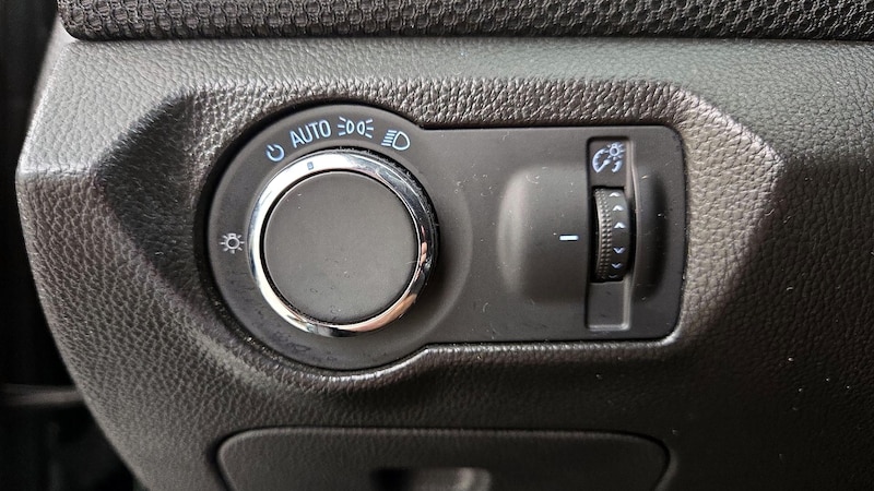2014 Chevrolet Cruze LT 13
