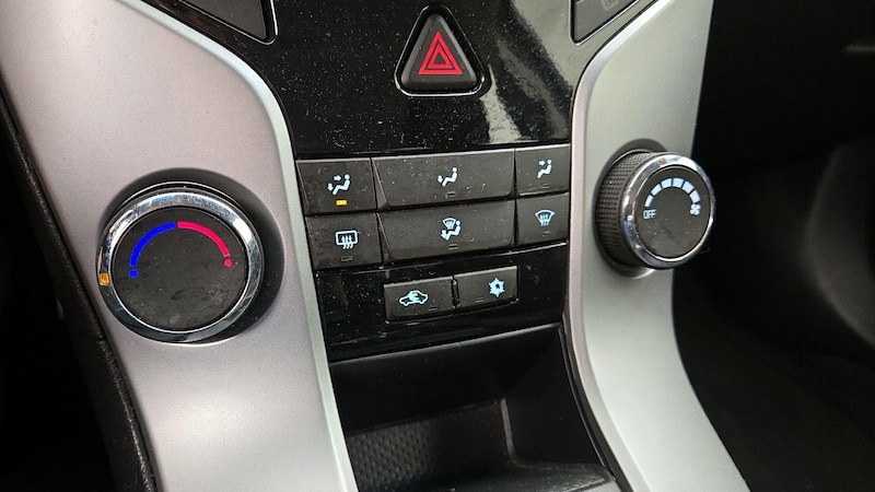 2014 Chevrolet Cruze LT 15
