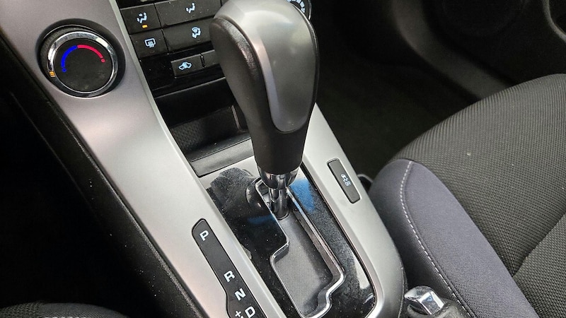 2014 Chevrolet Cruze LT 16