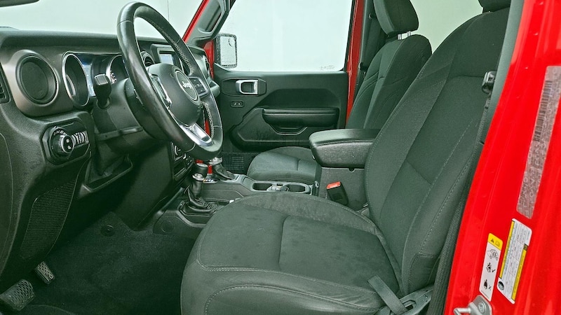 2020 Jeep Gladiator Sport S 11