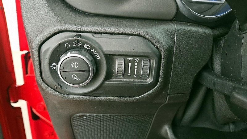 2020 Jeep Gladiator Sport S 13