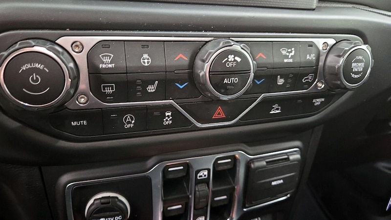 2020 Jeep Gladiator Sport S 16