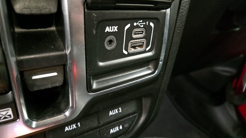 2020 Jeep Gladiator Sport S 18
