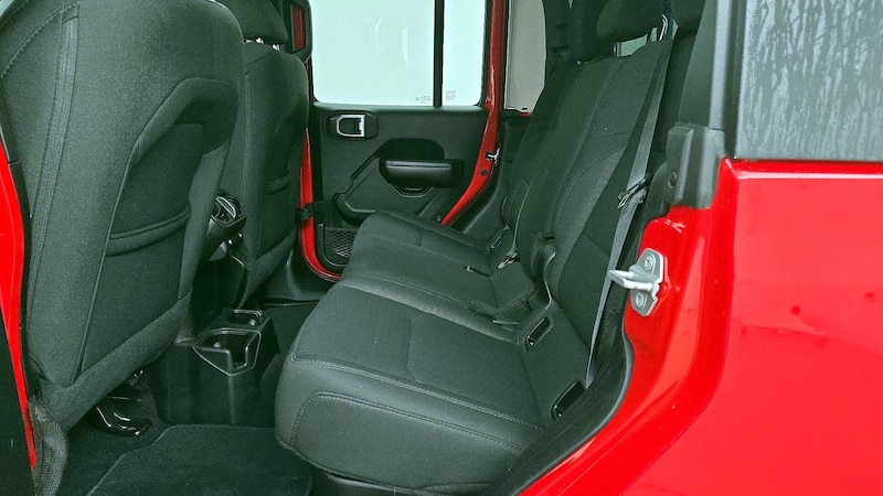 2020 Jeep Gladiator Sport S 19