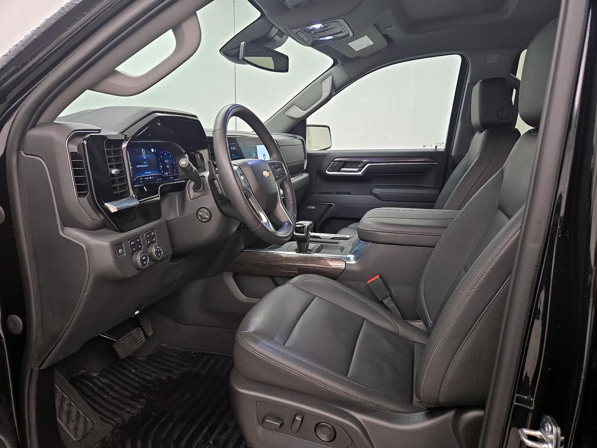 Thumbnail: 2023 Chevrolet Silverado 1500 - 11