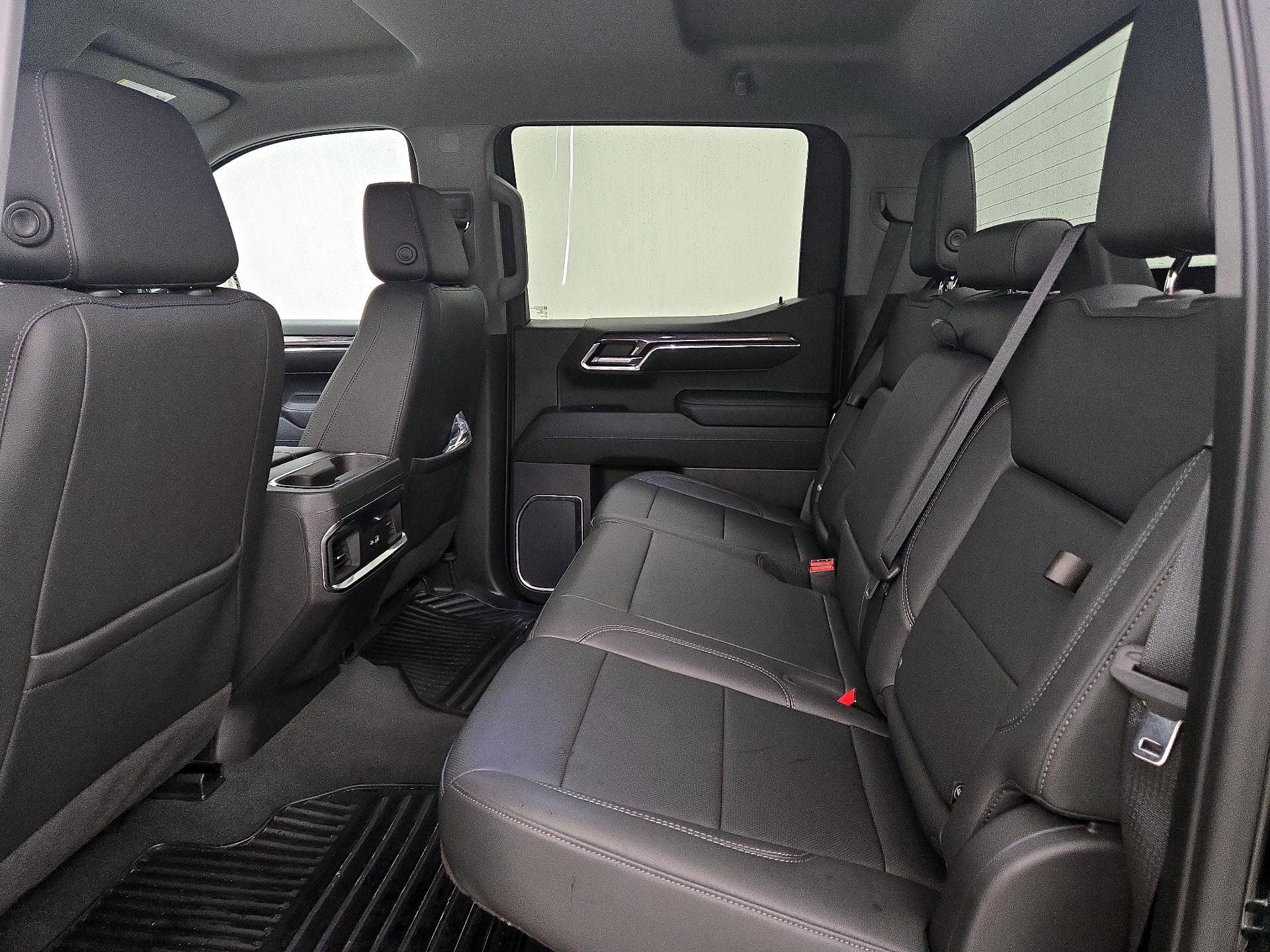 Thumbnail: 2023 Chevrolet Silverado 1500 - 19