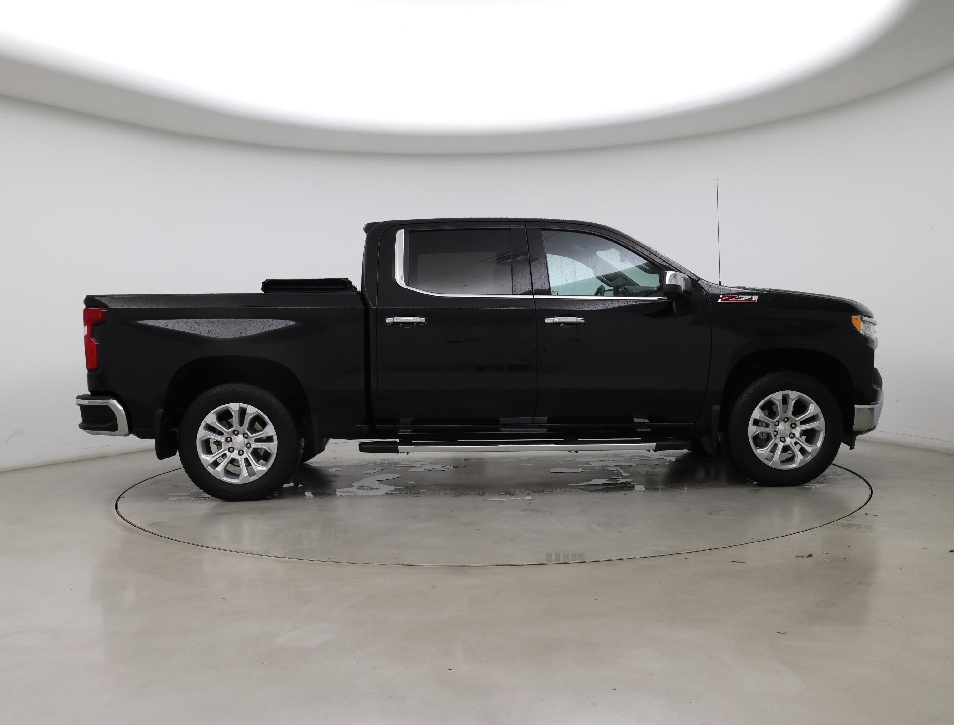 Thumbnail: 2023 Chevrolet Silverado 1500 - 7