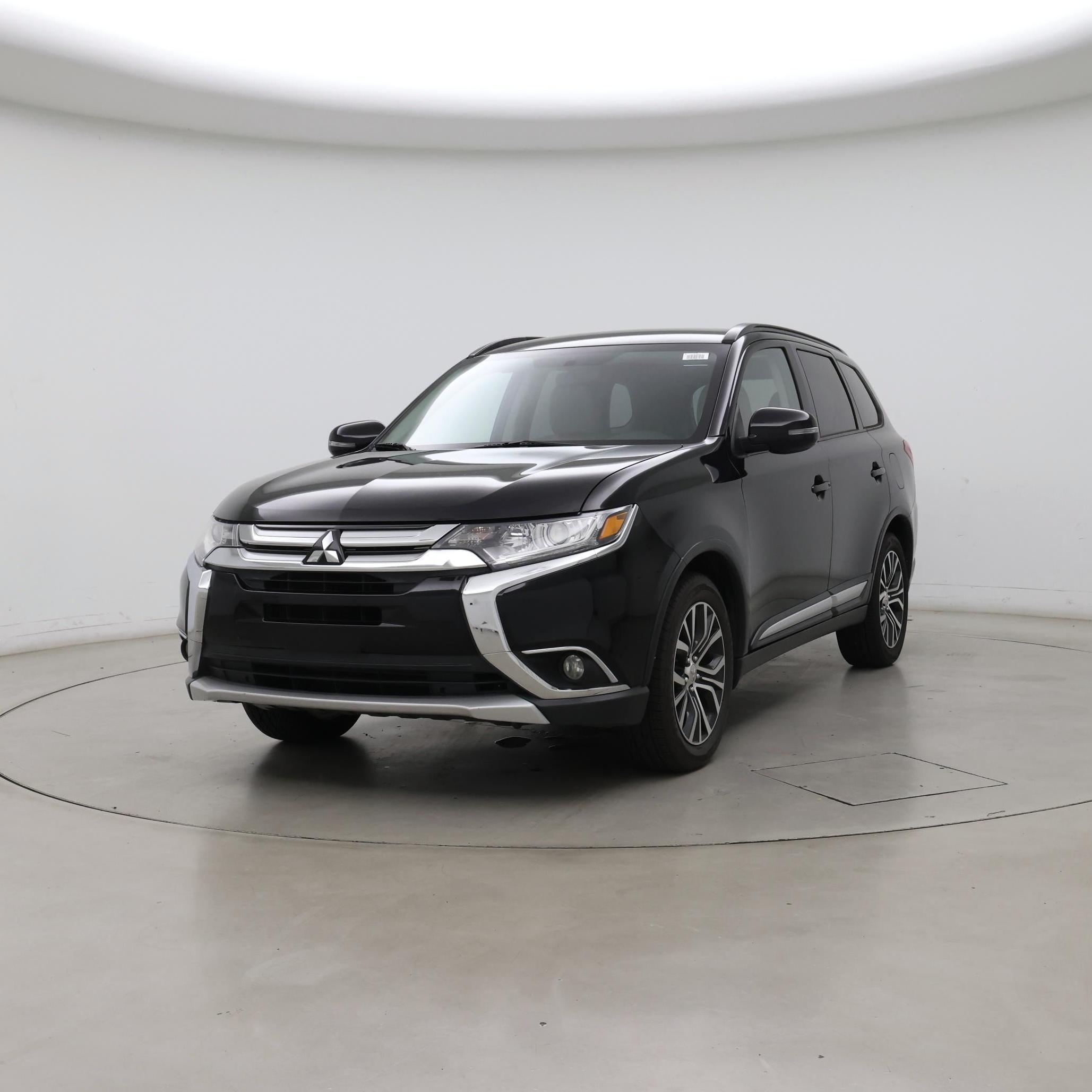 Thumbnail: 2016 Mitsubishi Outlander - 4