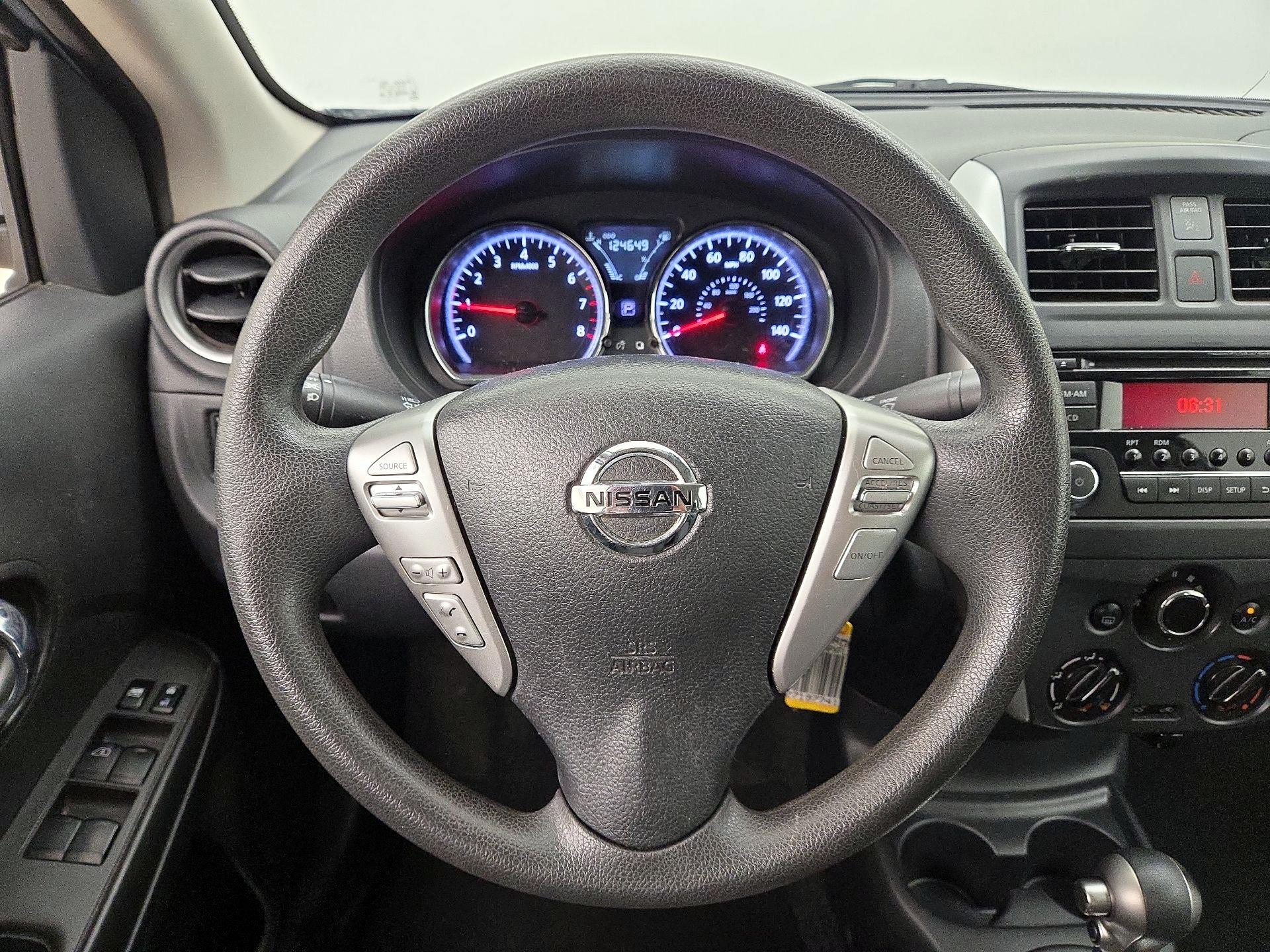 Thumbnail: 2015 Nissan Versa - 10