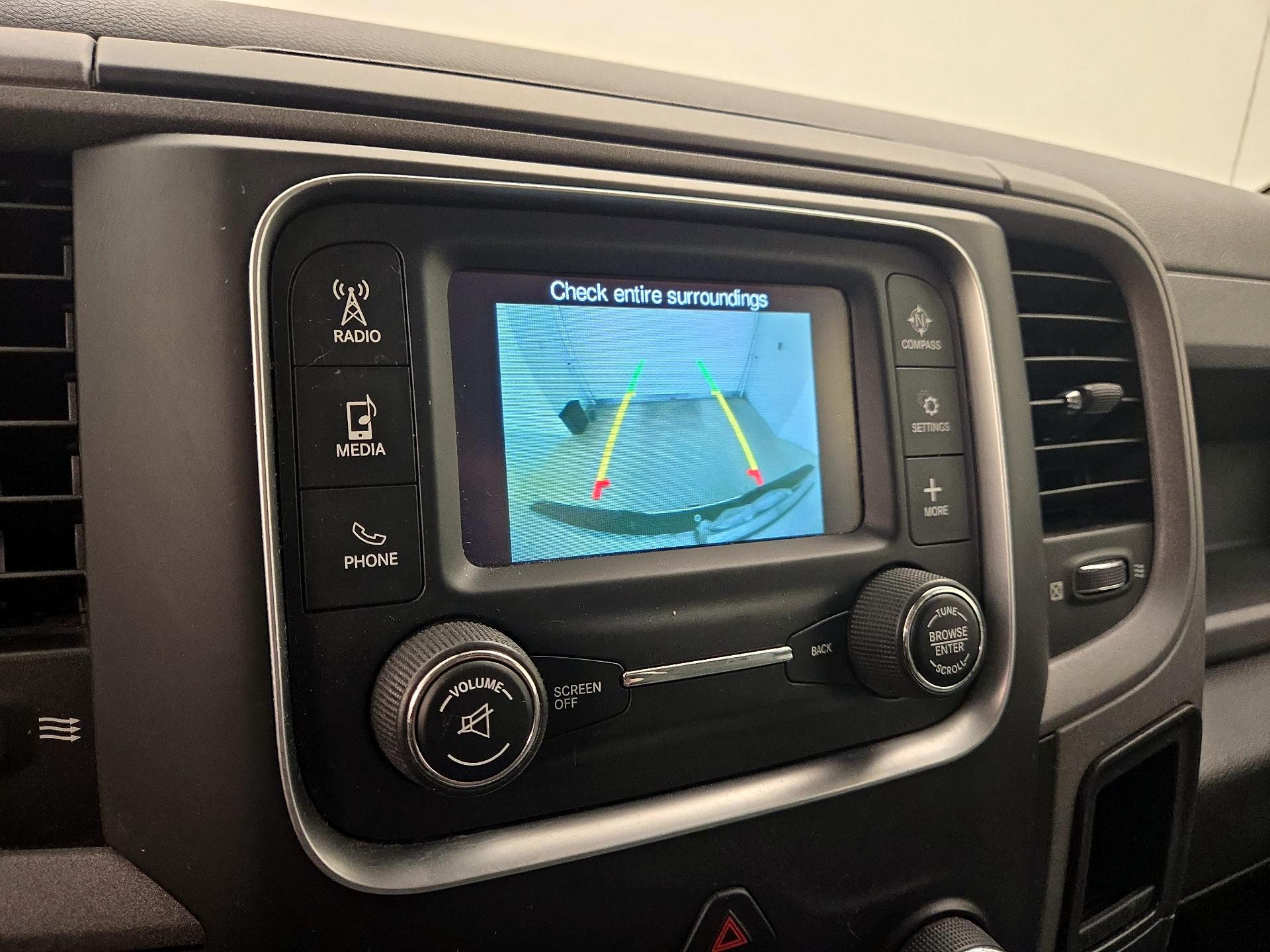 Thumbnail: 2020 RAM 1500 Classic - 14