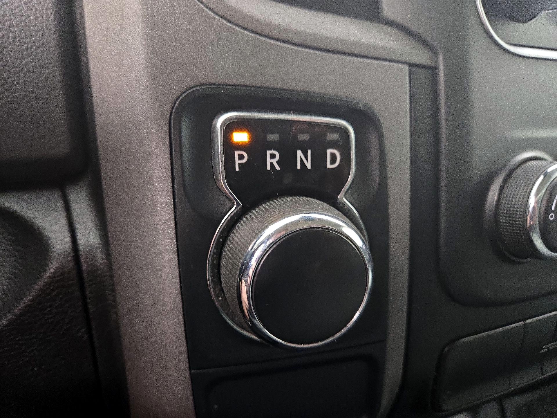 Thumbnail: 2020 RAM 1500 Classic - 17