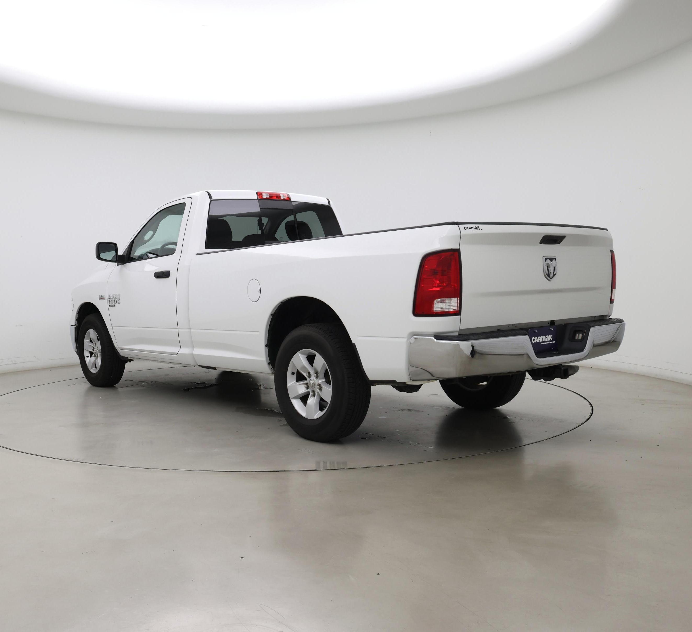 Thumbnail: 2020 RAM 1500 Classic - 2