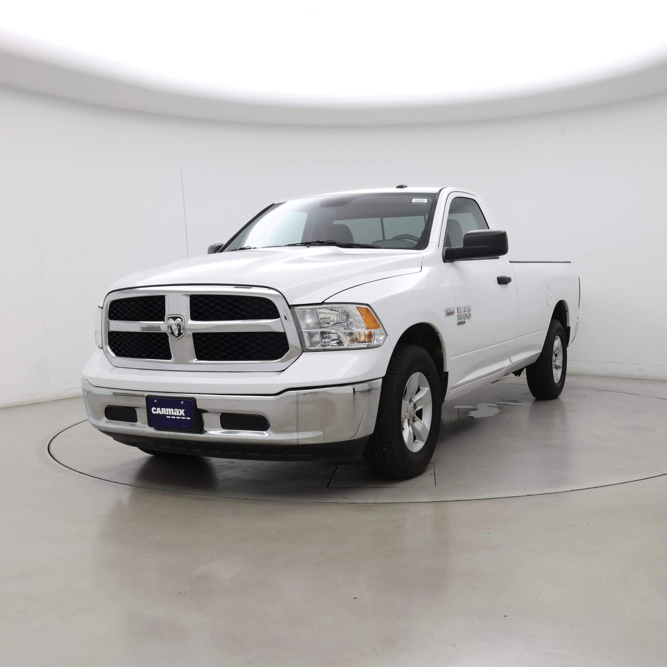 Thumbnail: 2020 RAM 1500 Classic - 4
