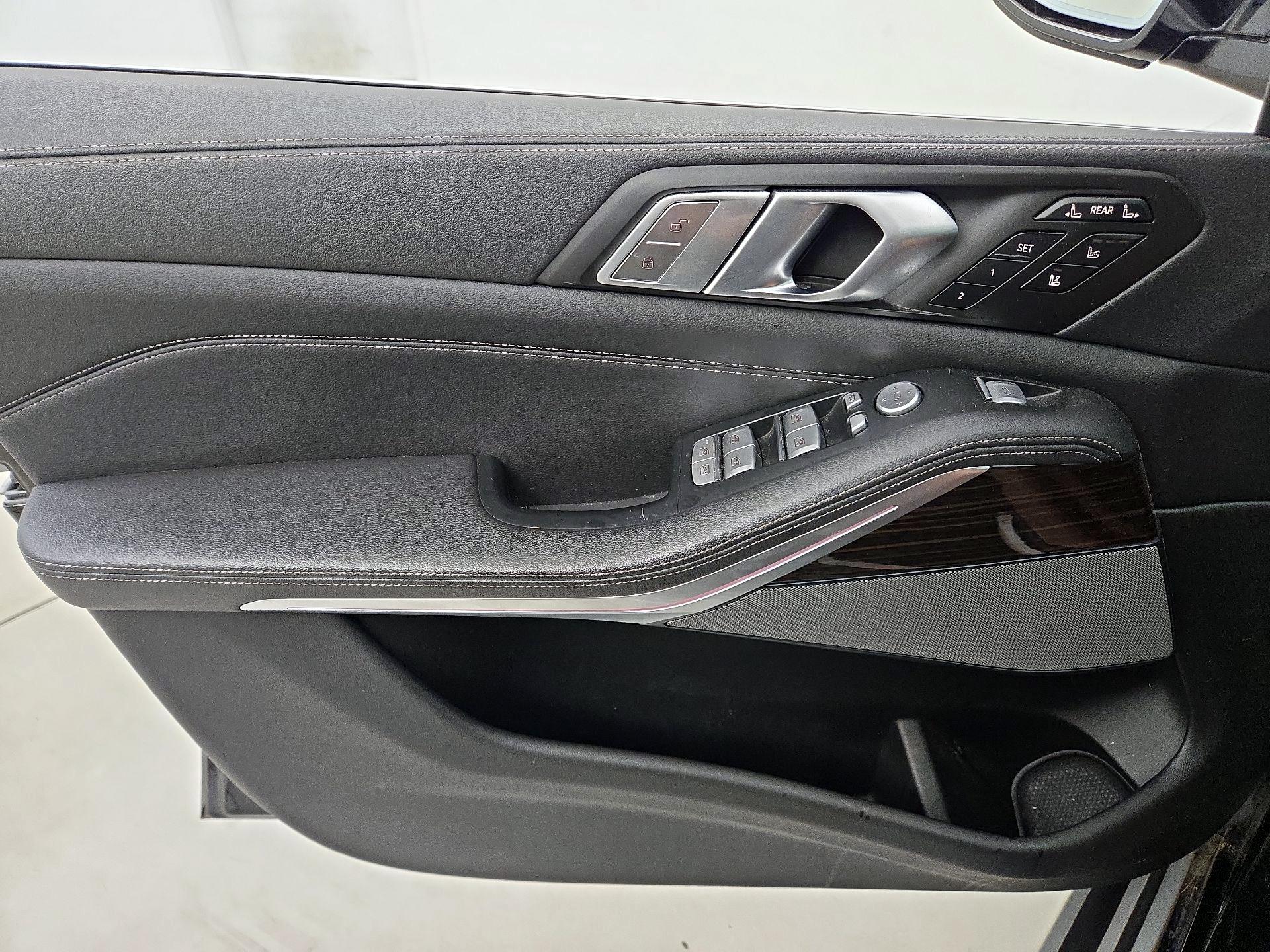 Thumbnail: 2020 BMW X7 - 12