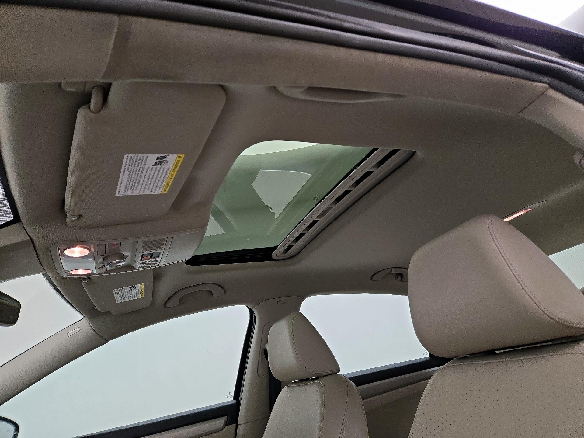 Thumbnail: 2020 Volkswagen Passat - 19