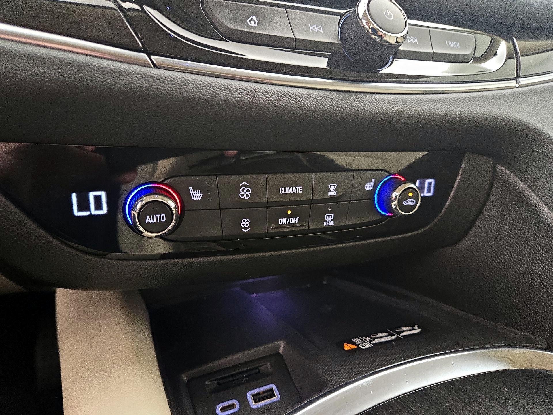 Thumbnail: 2023 Buick Enclave - 17