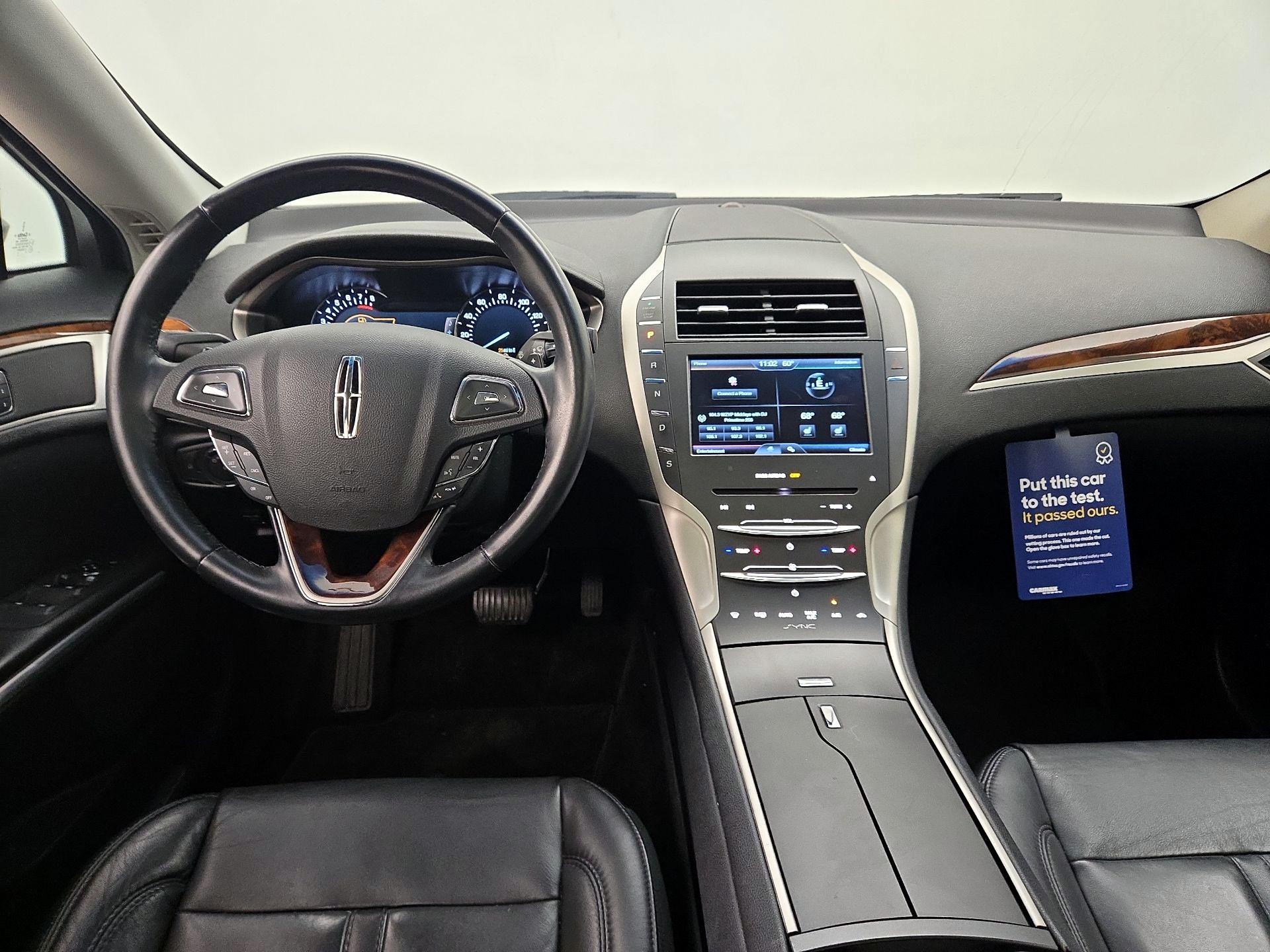 Thumbnail: 2016 Lincoln MKZ - 9
