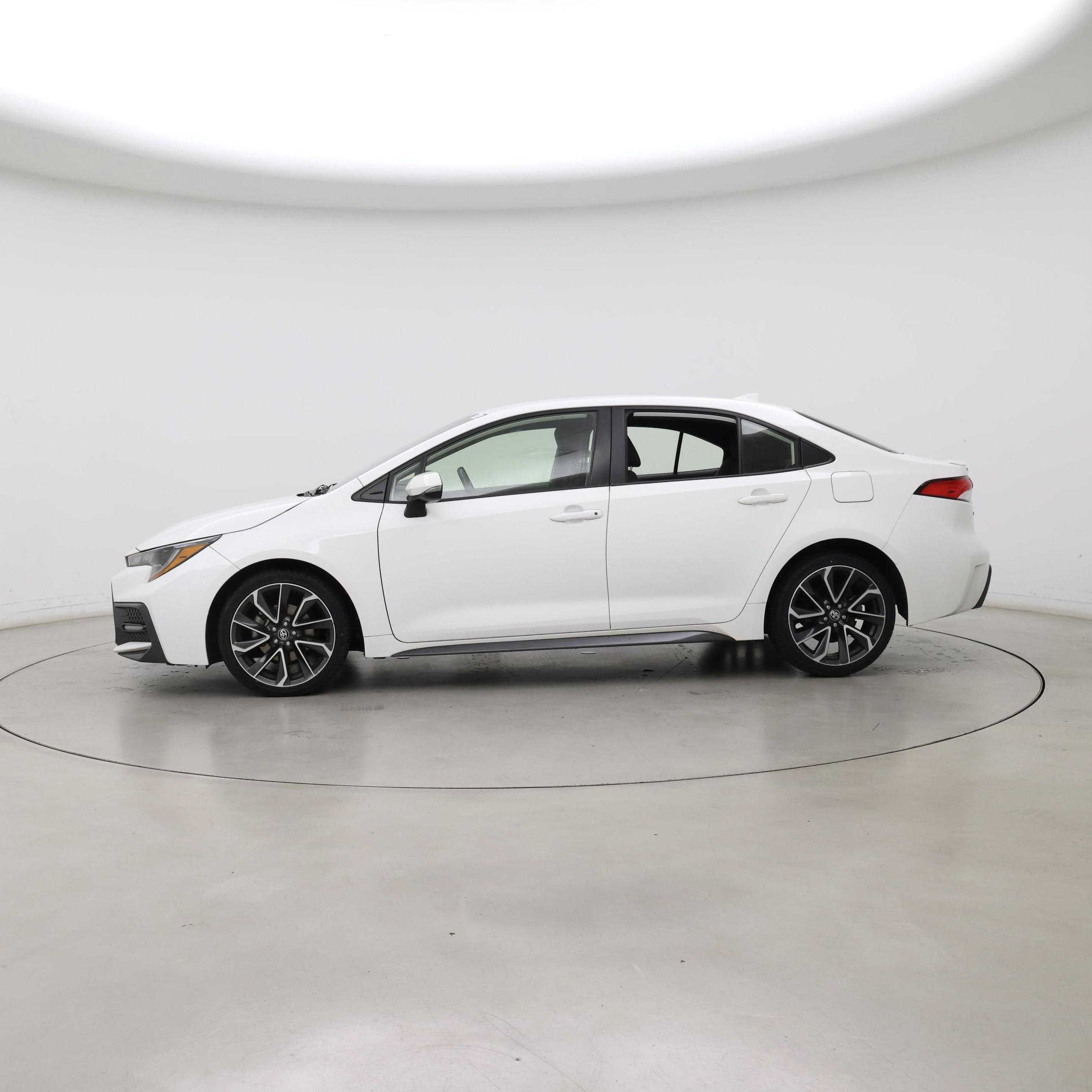 Thumbnail: 2022 Toyota Corolla - 3