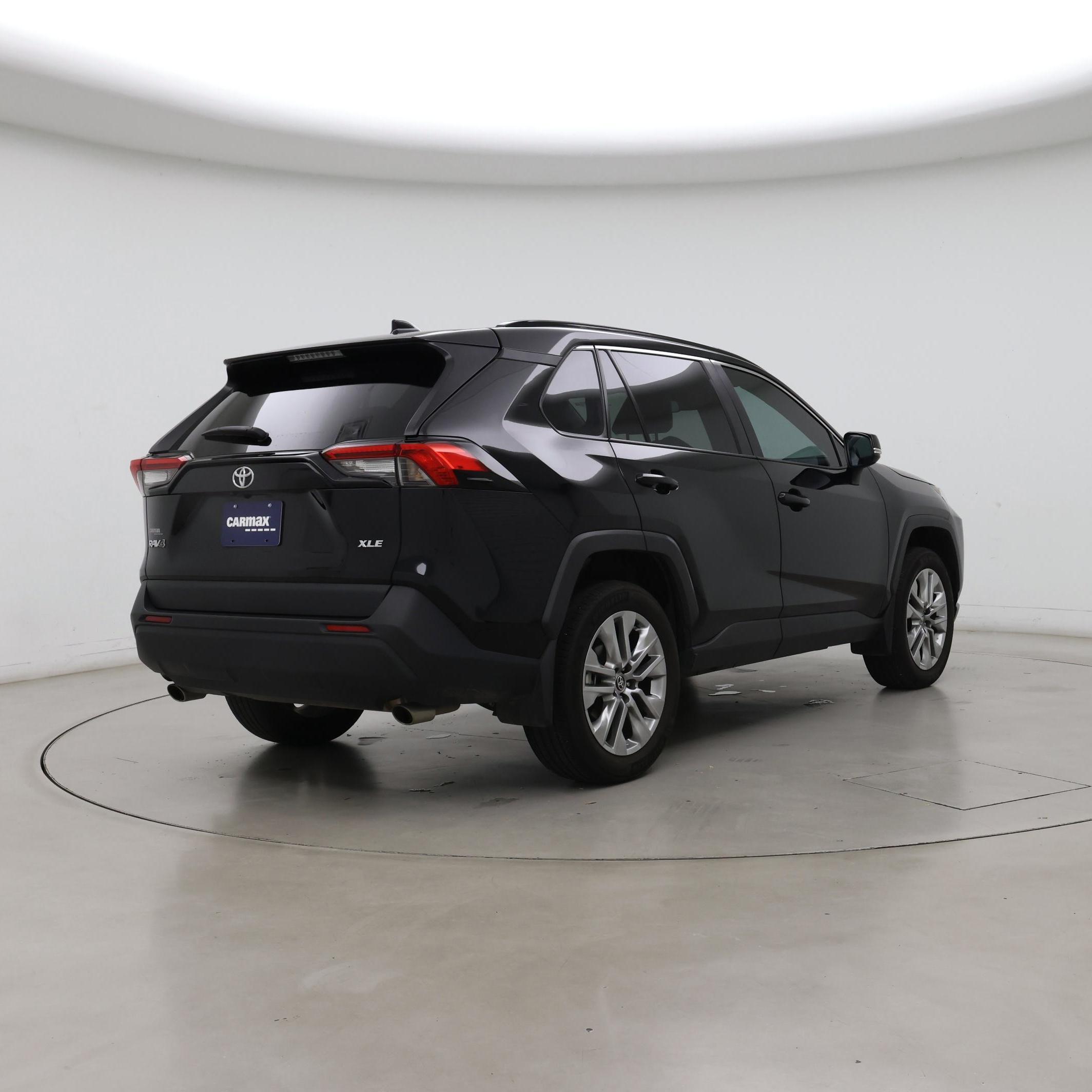 Thumbnail: 2024 Toyota RAV4 - 8