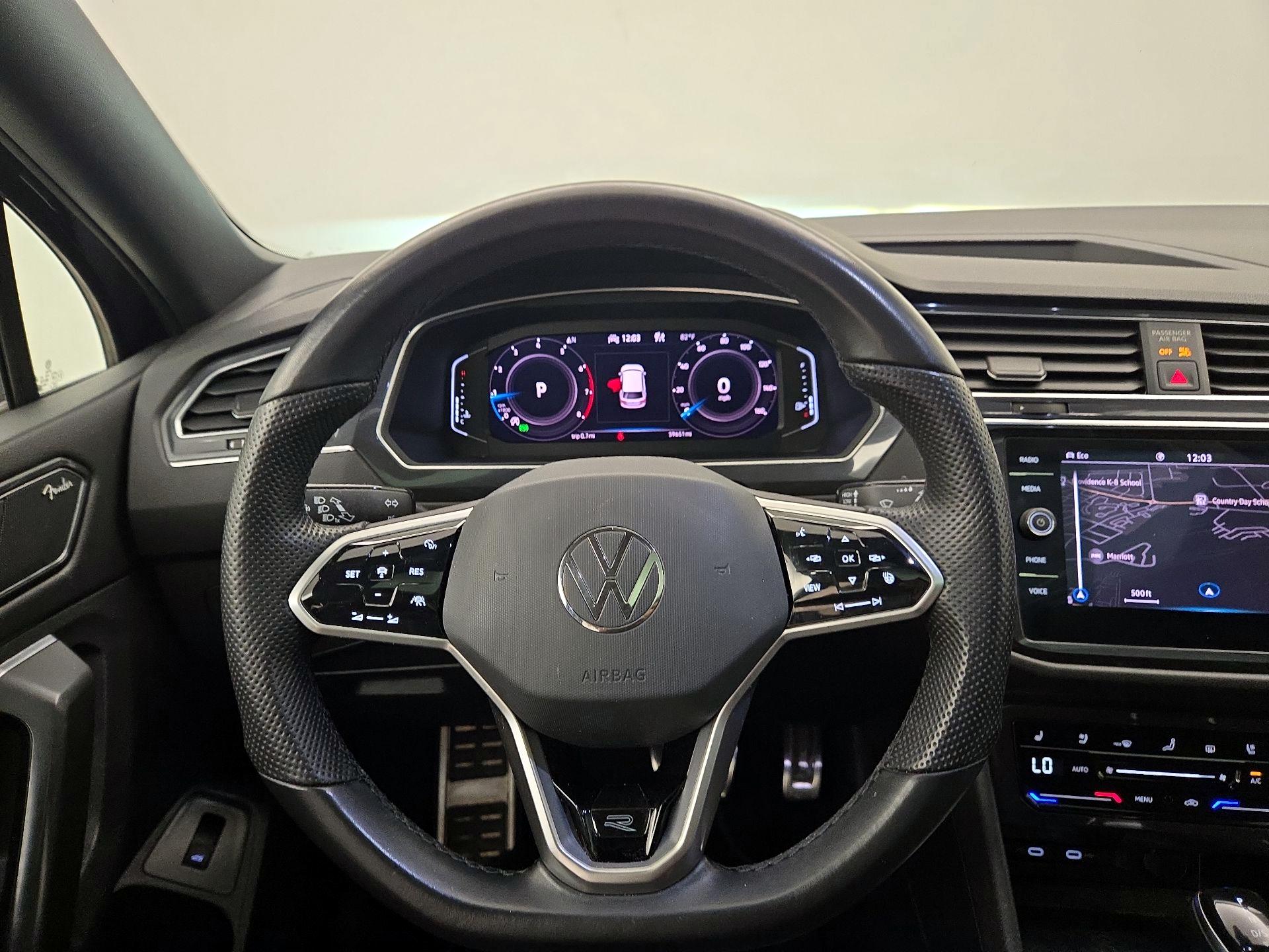 Thumbnail: 2022 Volkswagen Tiguan - 10