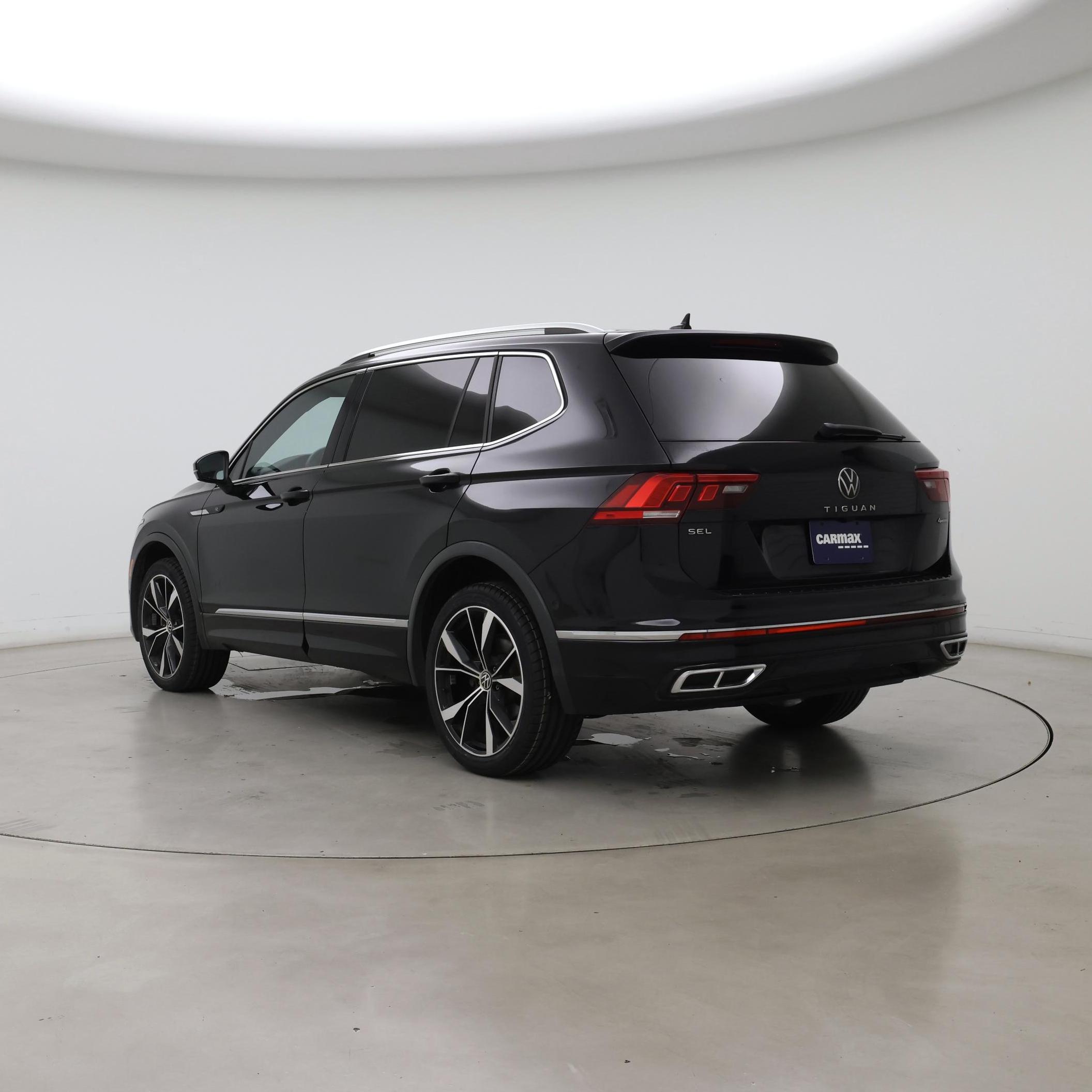 Thumbnail: 2022 Volkswagen Tiguan - 2
