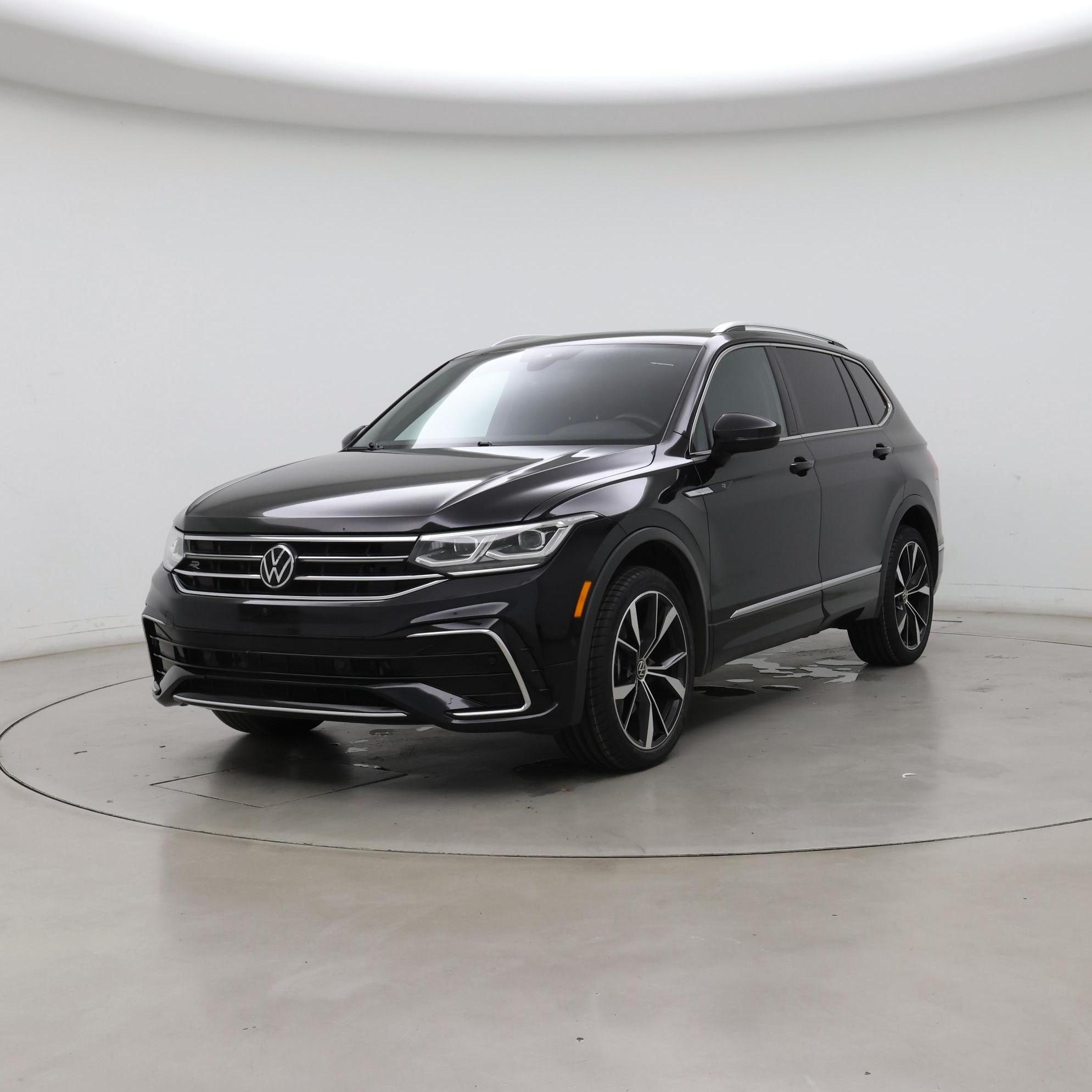 Thumbnail: 2022 Volkswagen Tiguan - 4