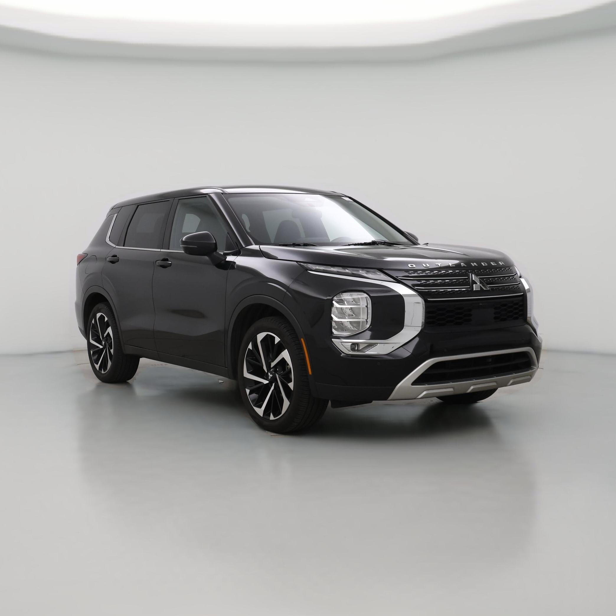 Thumbnail: 2023 Mitsubishi Outlander - 1