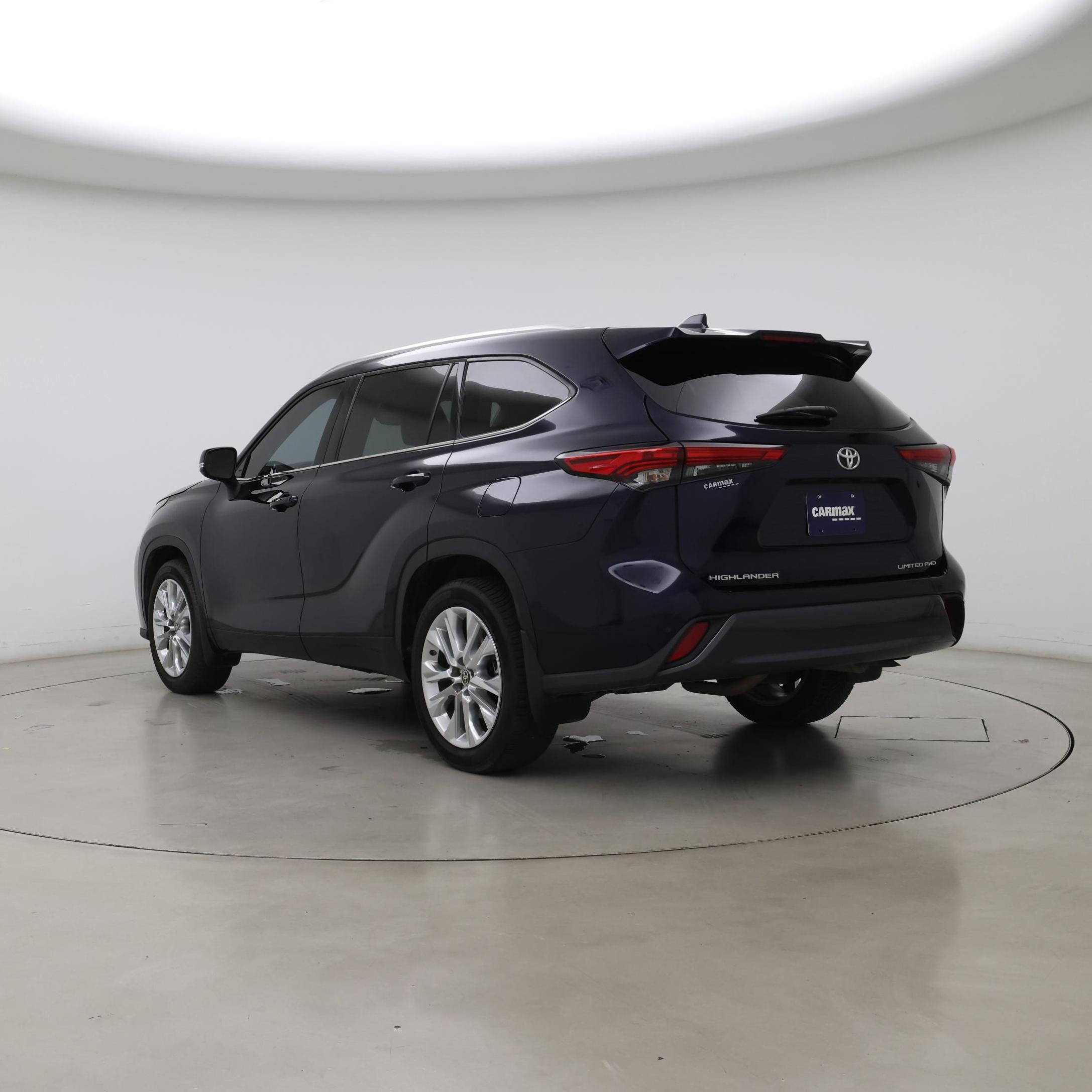 Thumbnail: 2022 Toyota Highlander - 2