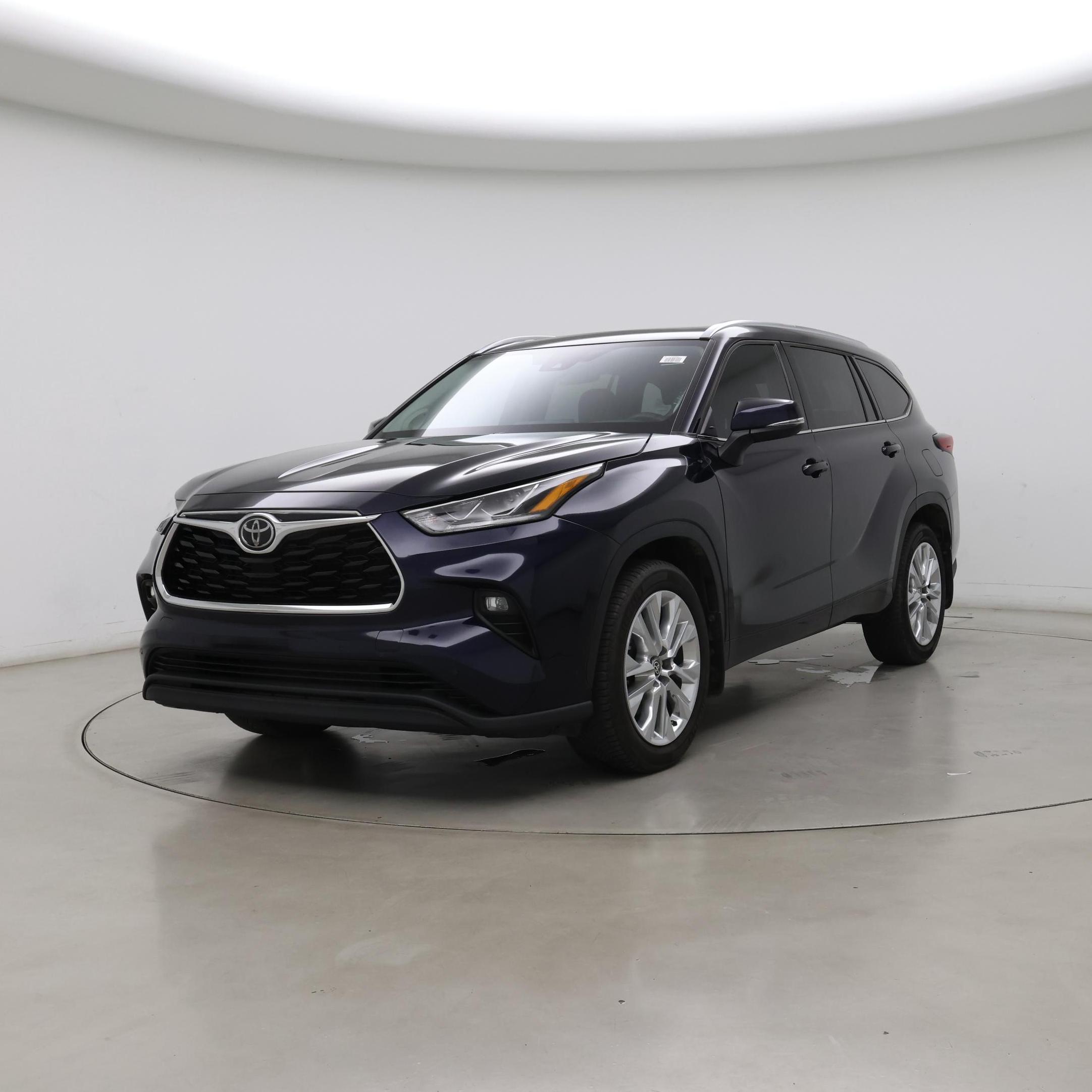 Thumbnail: 2022 Toyota Highlander - 4