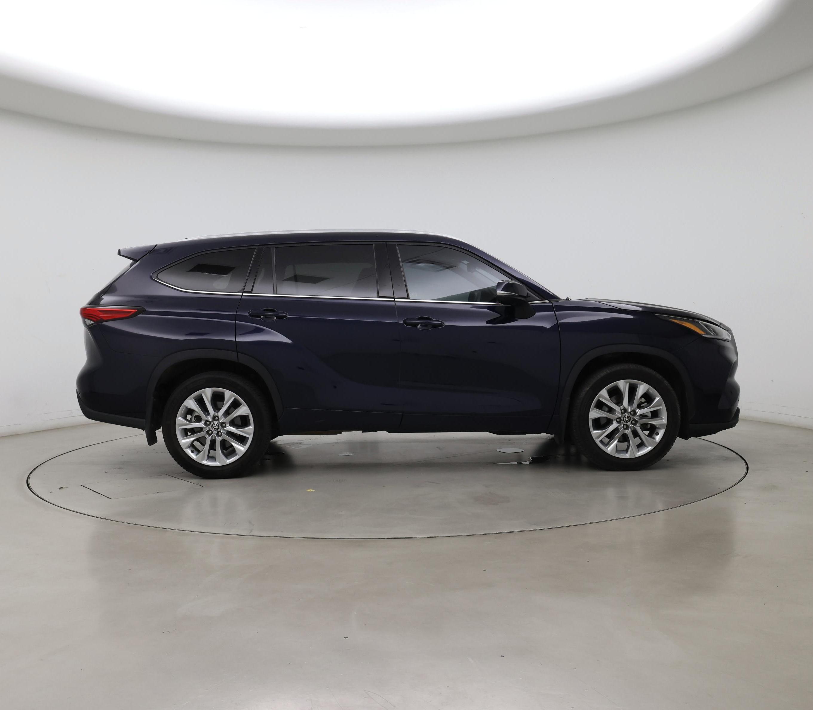 Thumbnail: 2022 Toyota Highlander - 7