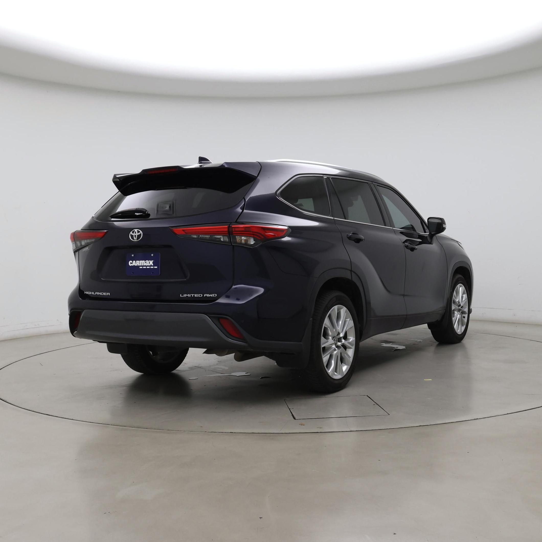 Thumbnail: 2022 Toyota Highlander - 8