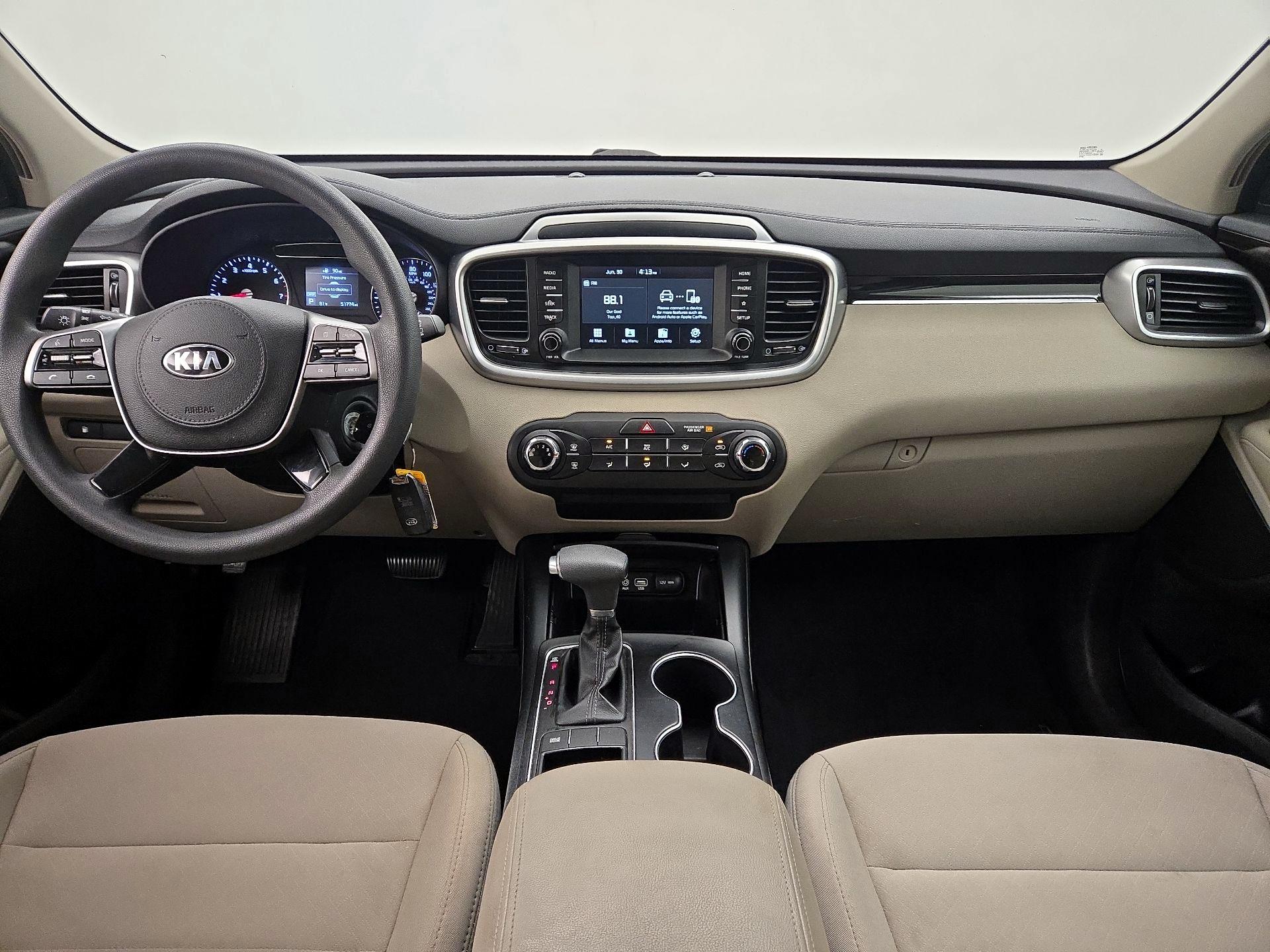 Thumbnail: 2019 Kia Sorento - 9