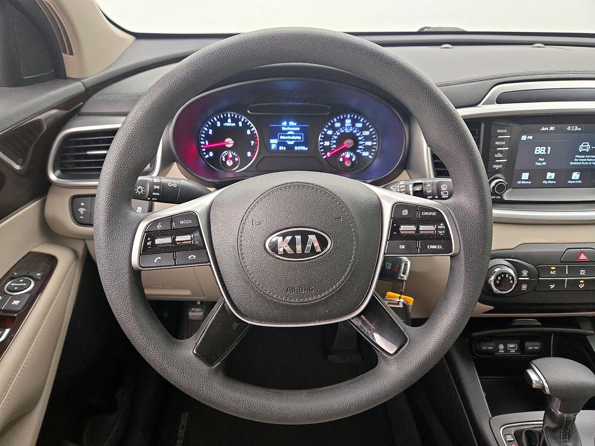 Thumbnail: 2019 Kia Sorento - 10