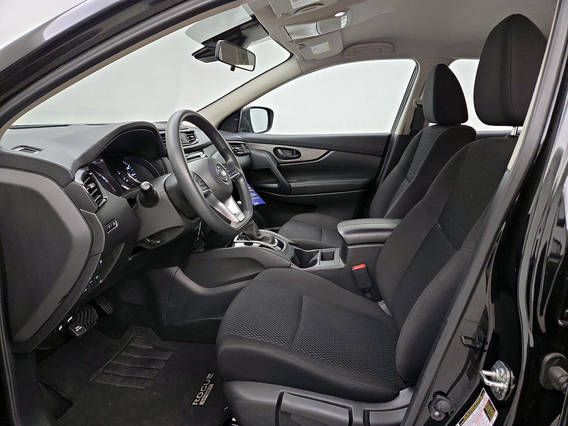 Thumbnail: 2020 Nissan Rogue Sport - 11