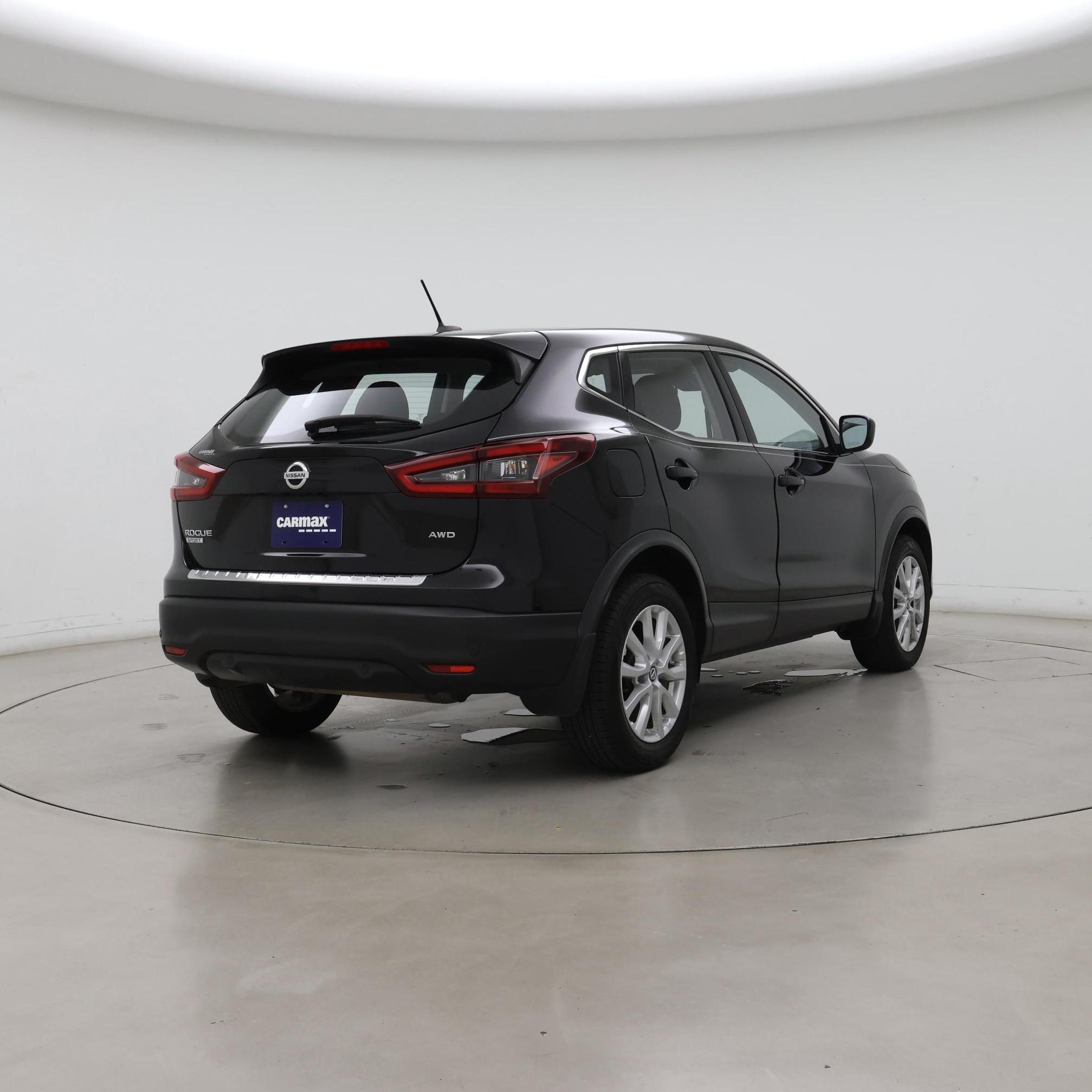 Thumbnail: 2020 Nissan Rogue Sport - 8