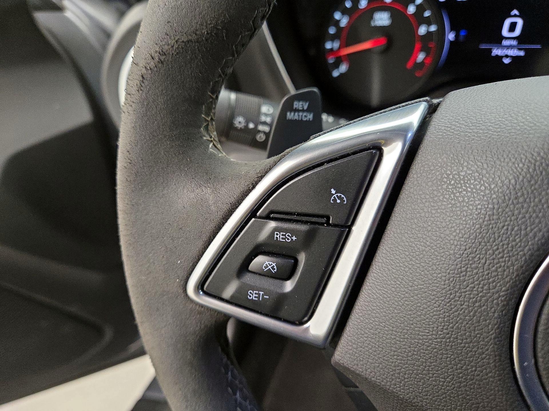 Thumbnail: 2019 Chevrolet Camaro - 13