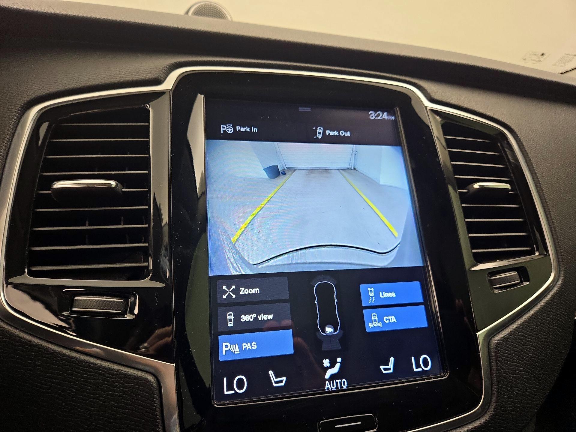 Thumbnail: 2018 Volvo XC90 - 14