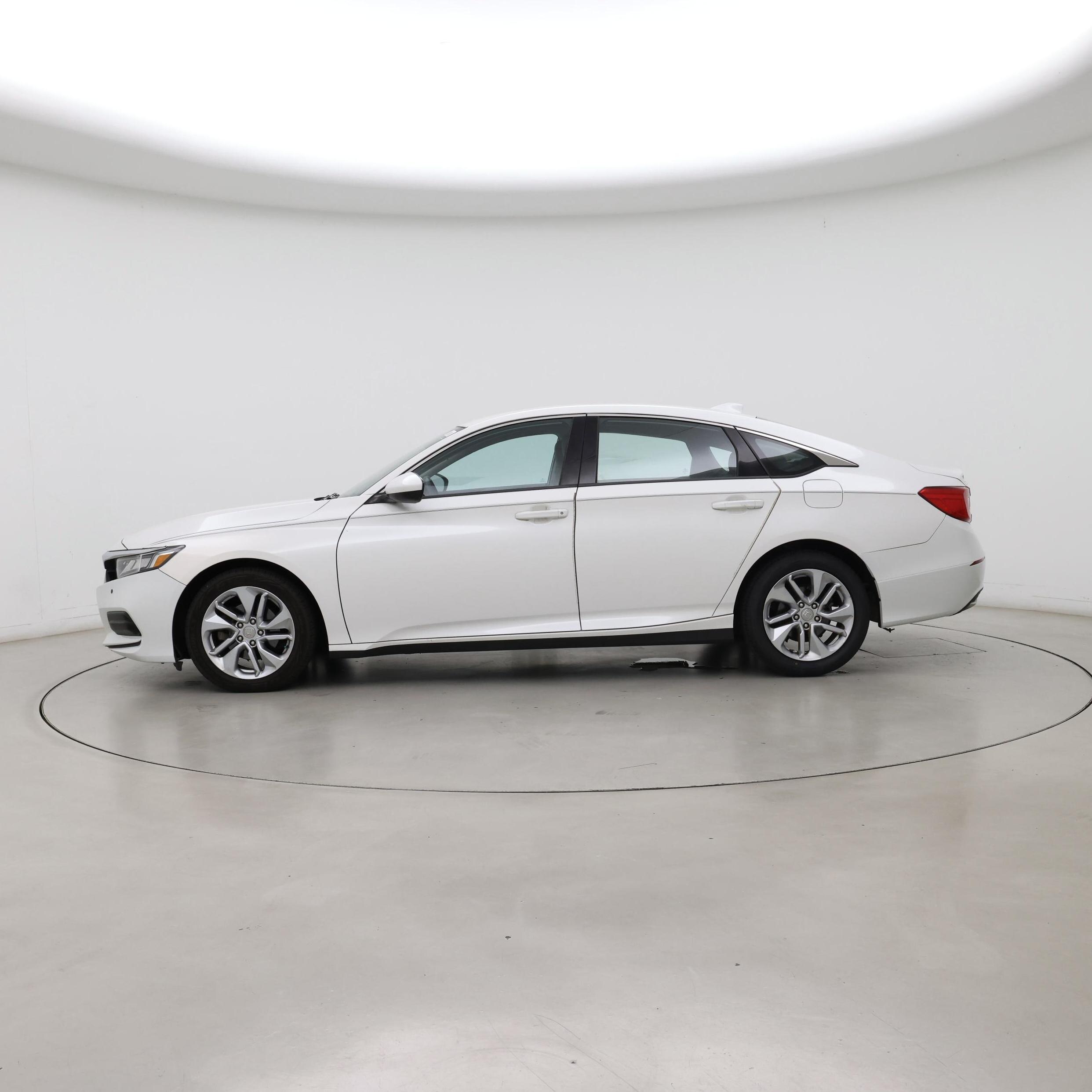 Thumbnail: 2018 Honda Accord - 3