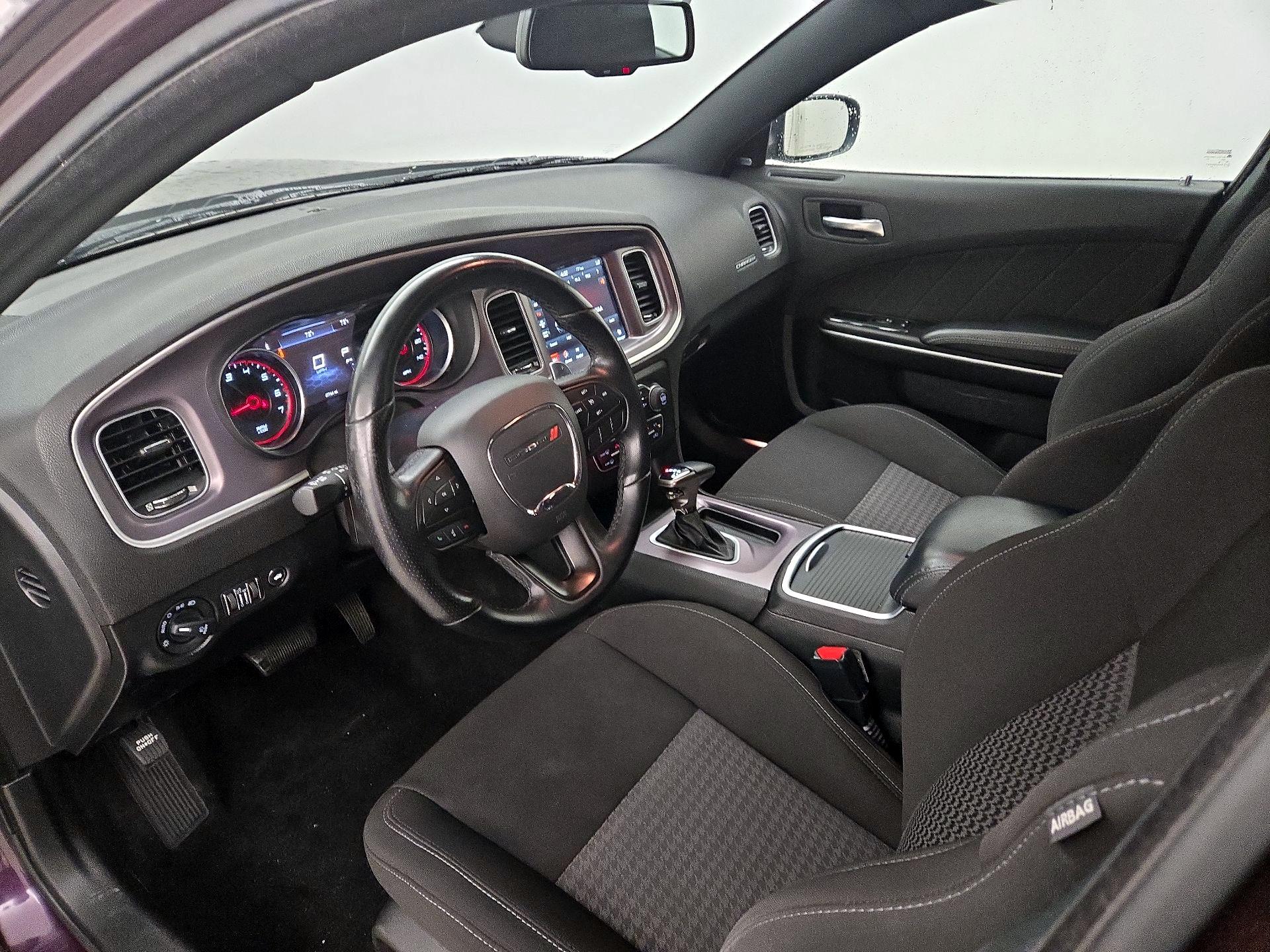 Thumbnail: 2022 Dodge Charger - 9