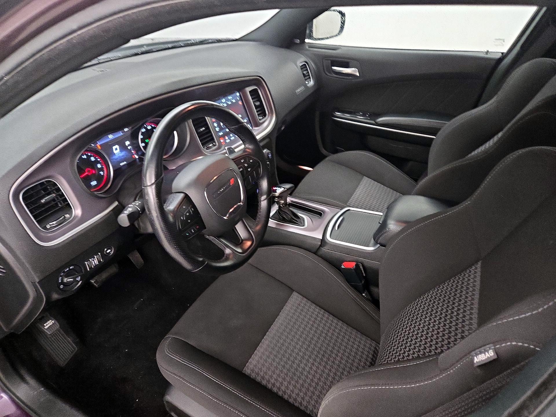 Thumbnail: 2022 Dodge Charger - 11