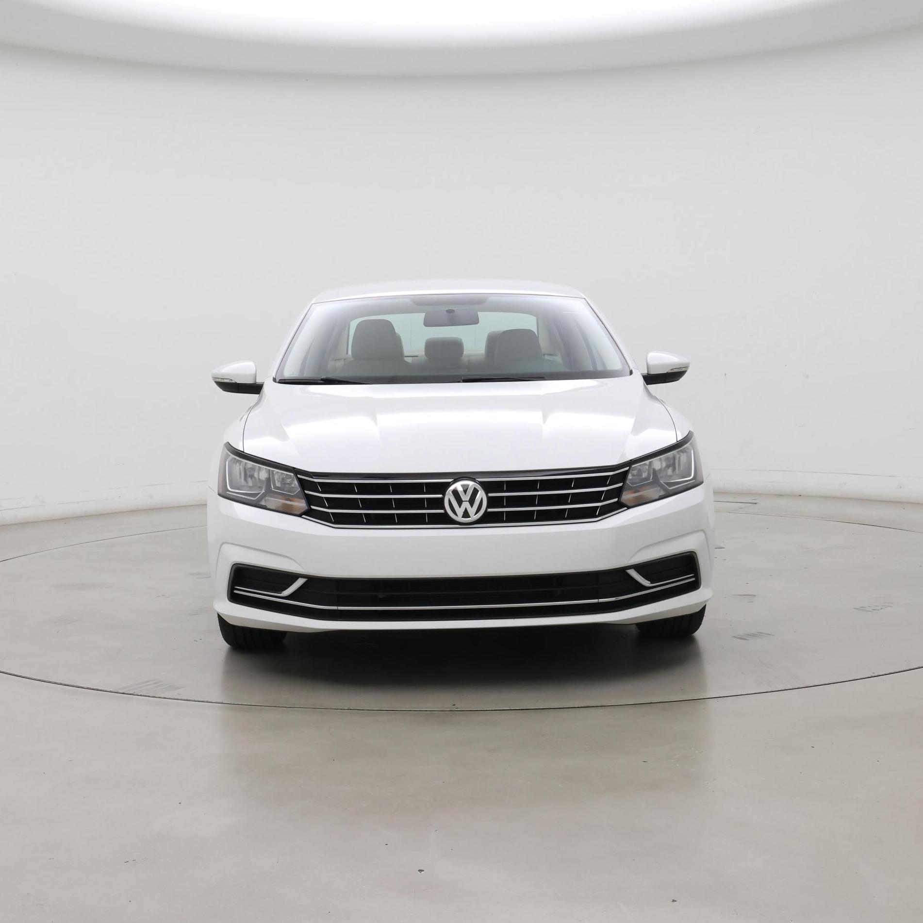 Thumbnail: 2018 Volkswagen Passat - 5
