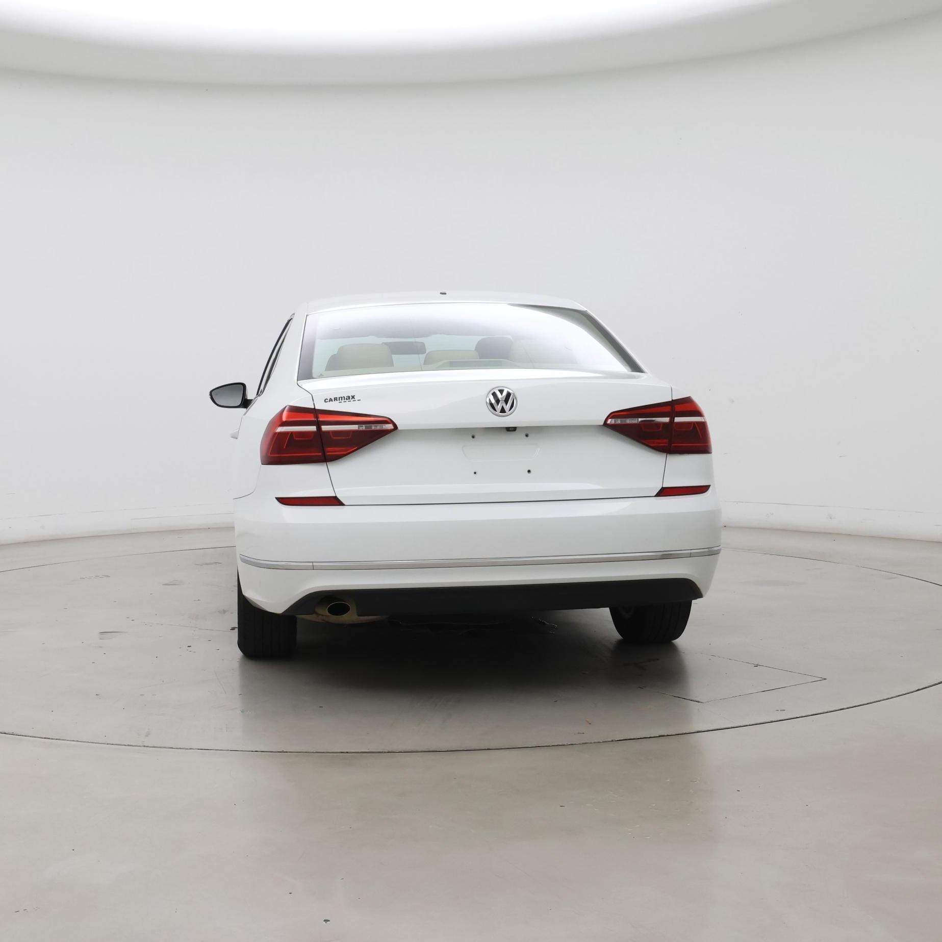 Thumbnail: 2018 Volkswagen Passat - 6