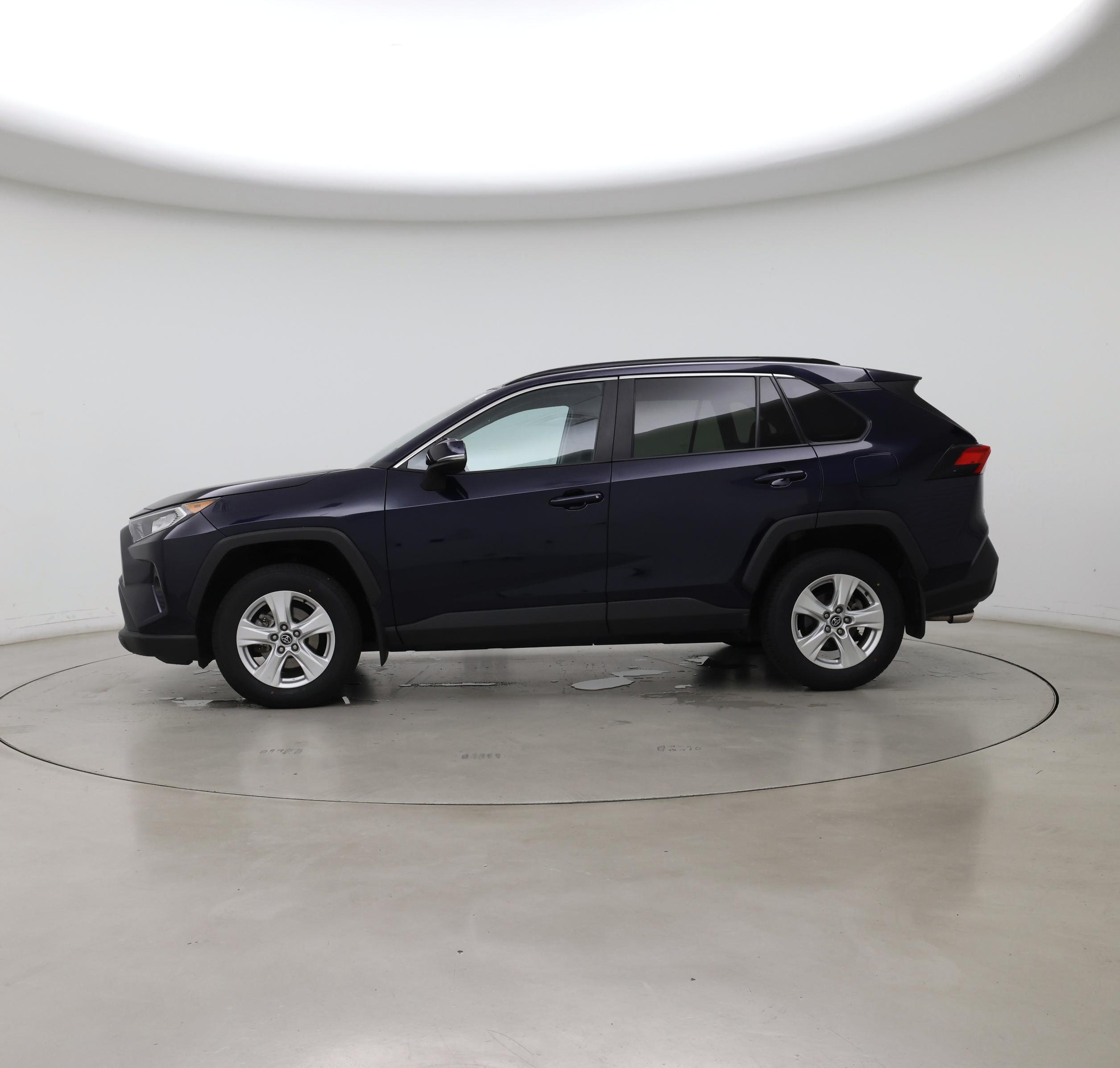 Thumbnail: 2020 Toyota RAV4 - 3