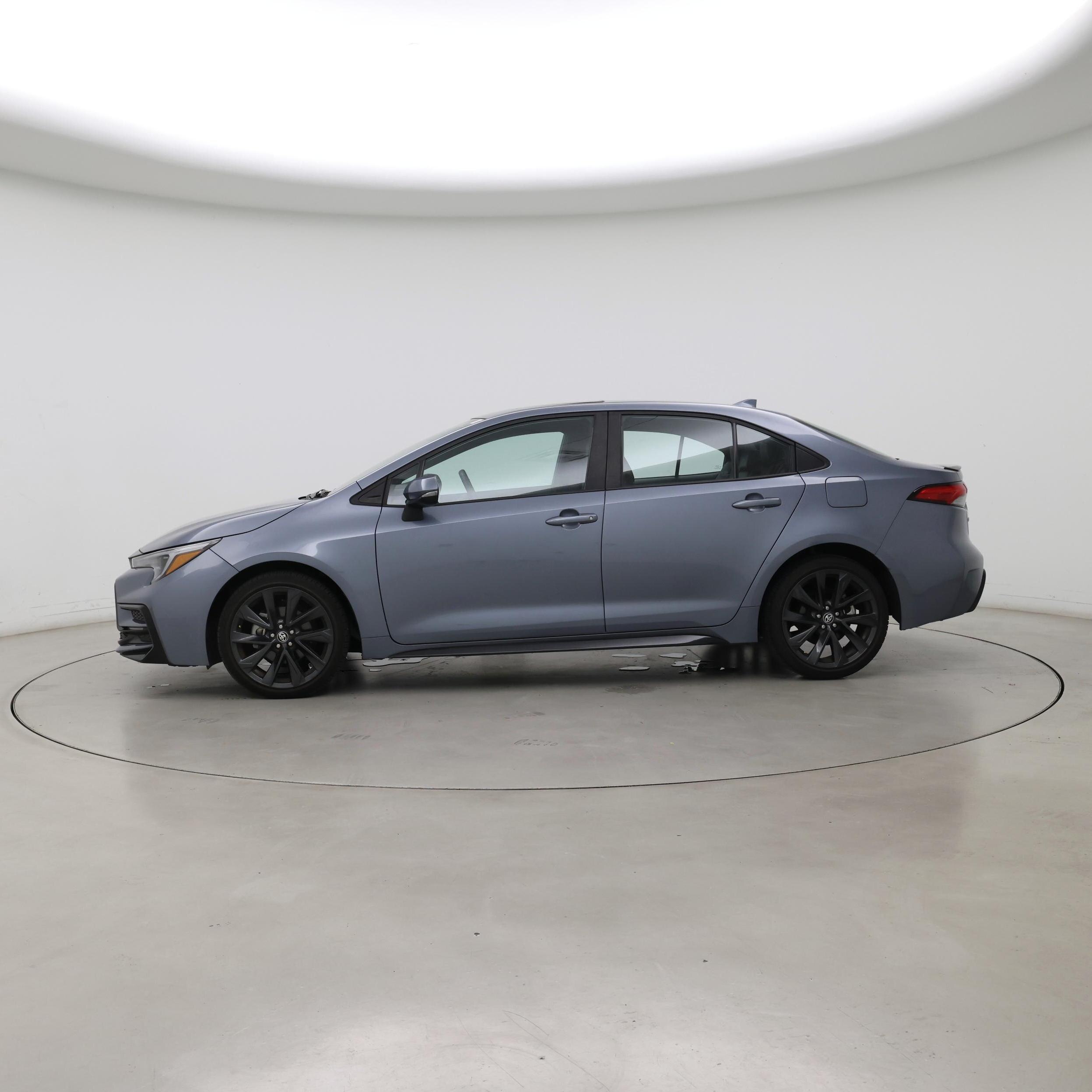 Thumbnail: 2023 Toyota Corolla - 3