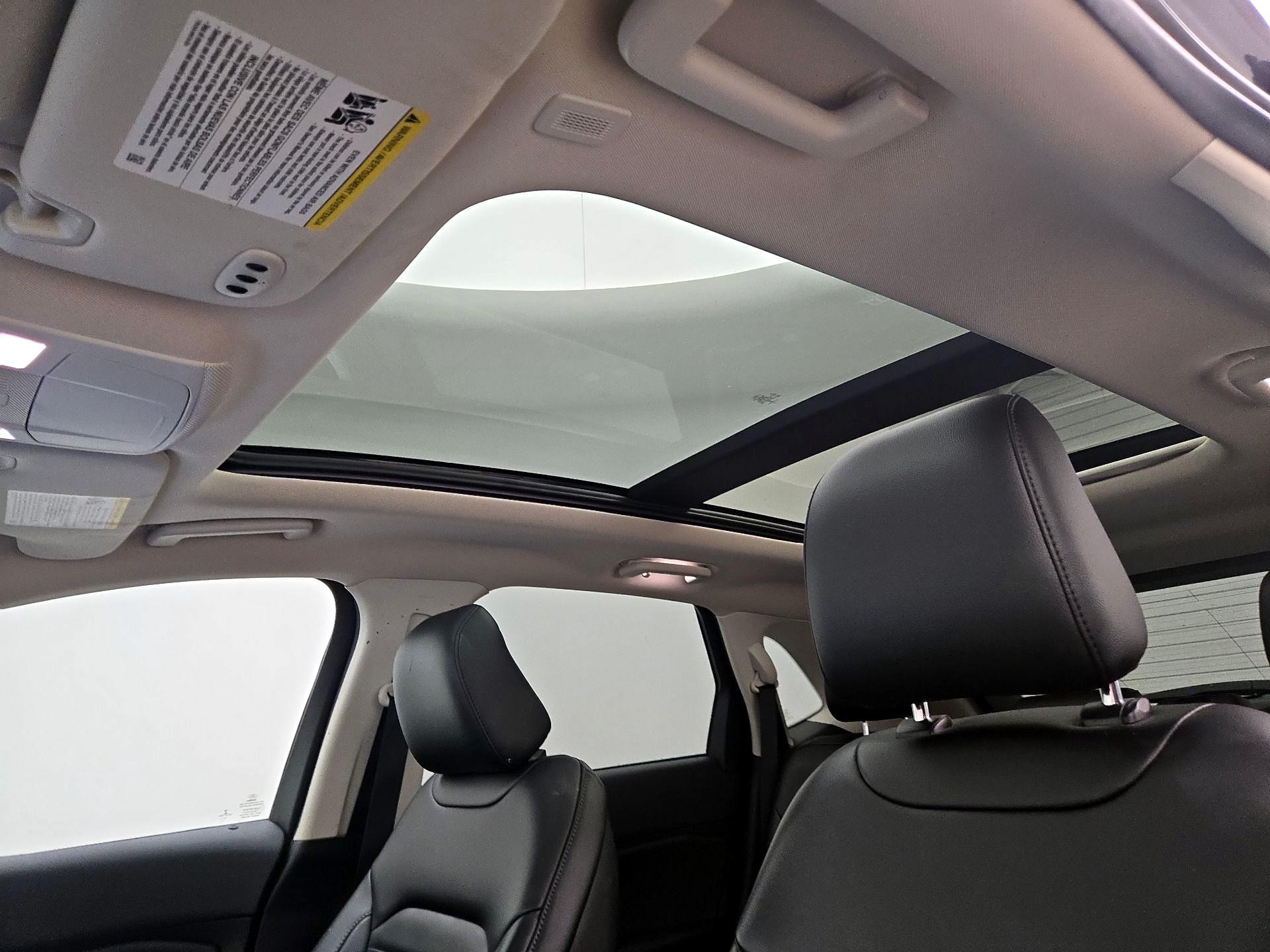 Thumbnail: 2020 Ford Edge - 20