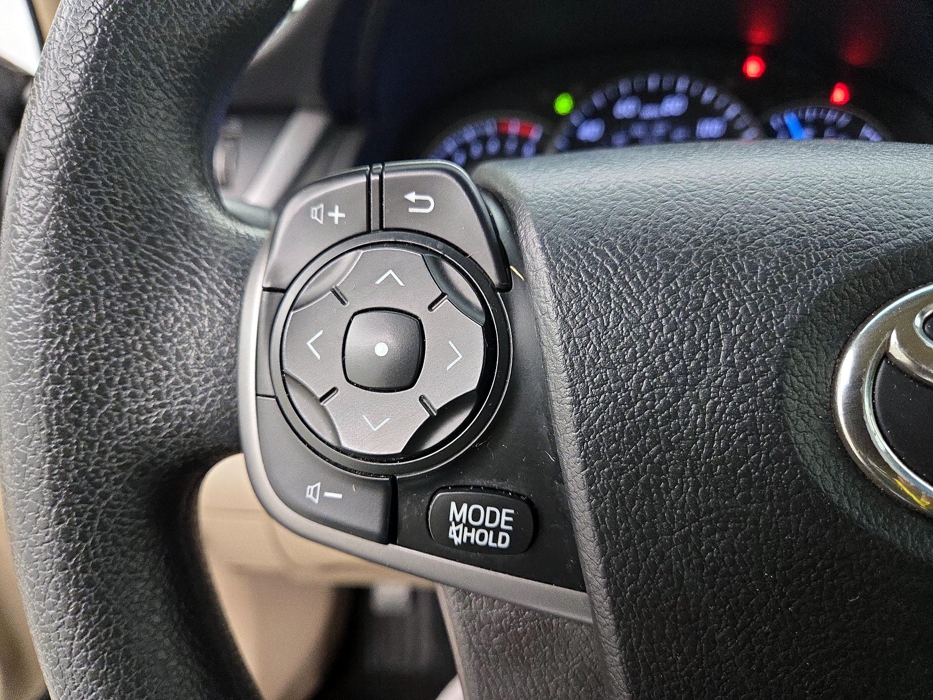 Thumbnail: 2014 Toyota Camry - 13
