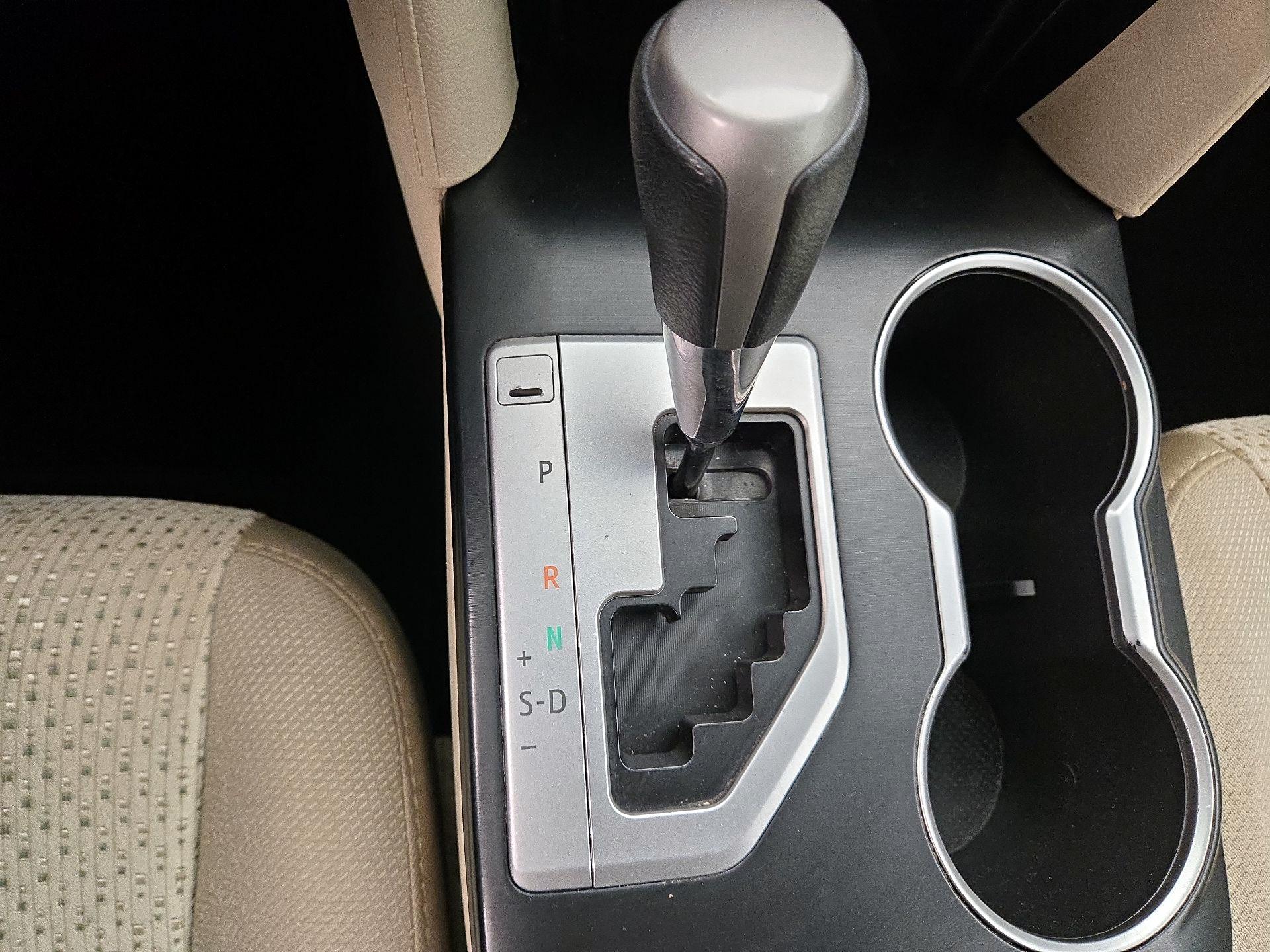 Thumbnail: 2014 Toyota Camry - 17